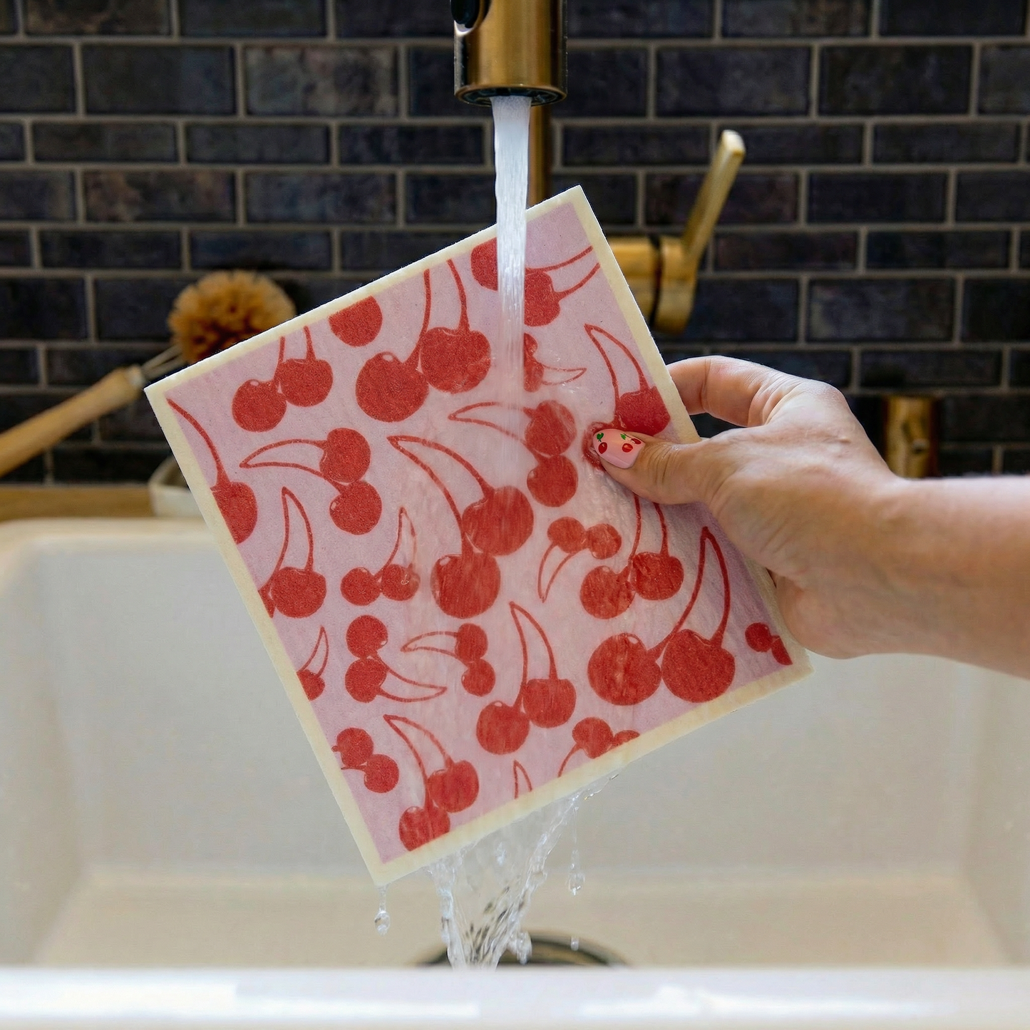 I Support A Man’s Right Swedish Dishcloth Set | Funny Feminist Cleaning Cloths Set of 2