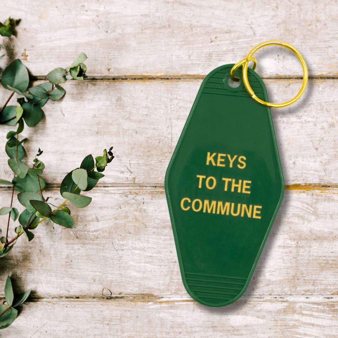 Keys to the Commune Motel Style Keychain in Green and Gold