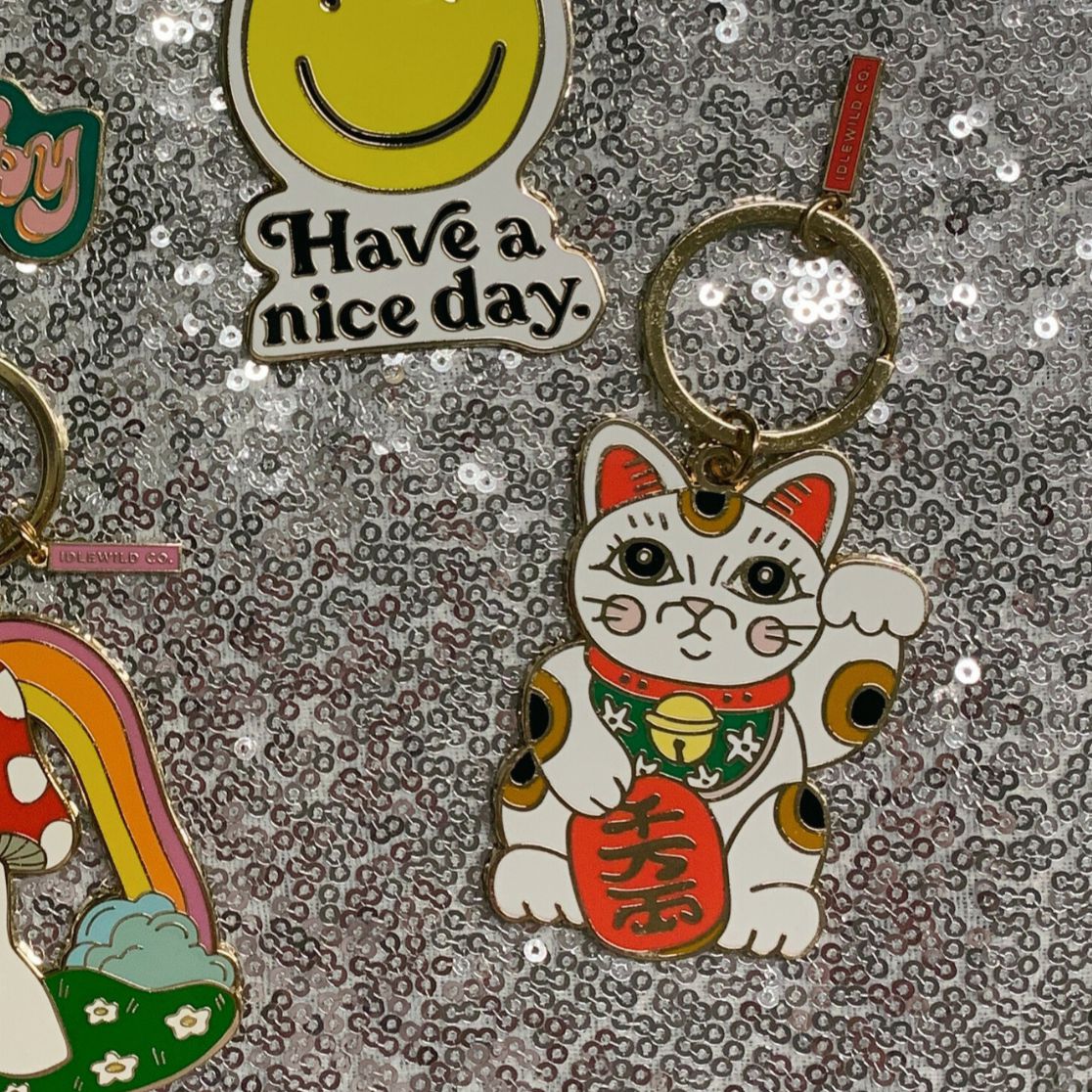 Maneki Neko Cute Cat Brass and Enamel Keychain | Good Luck Charm Key Ring Holder