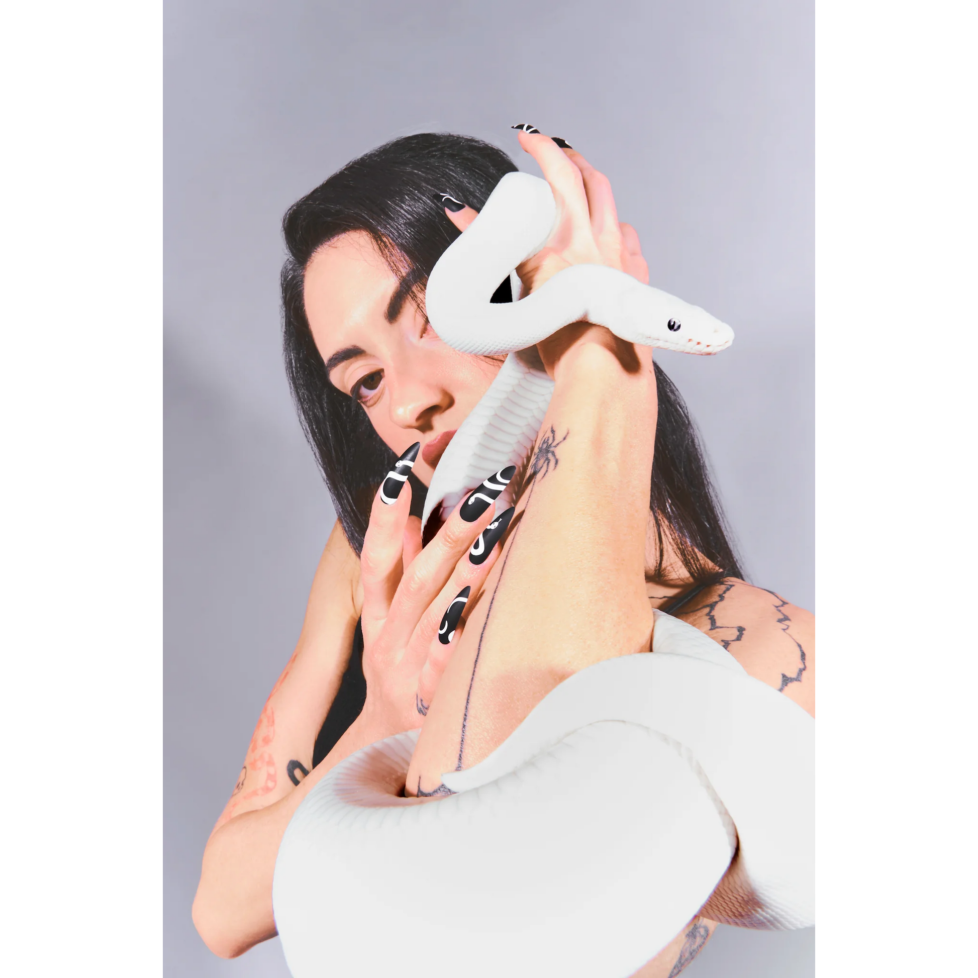 Medusa Nailz | Press On Nail Kit Includes 24 Nails