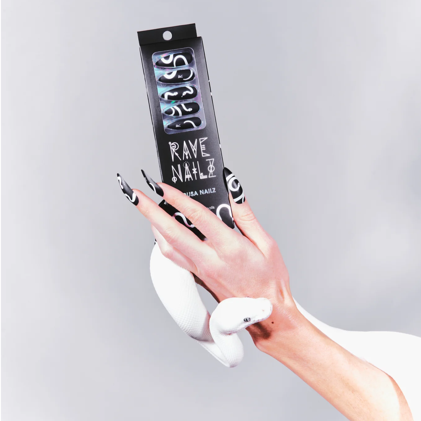 Medusa Nailz | Press On Nail Kit Includes 24 Nails