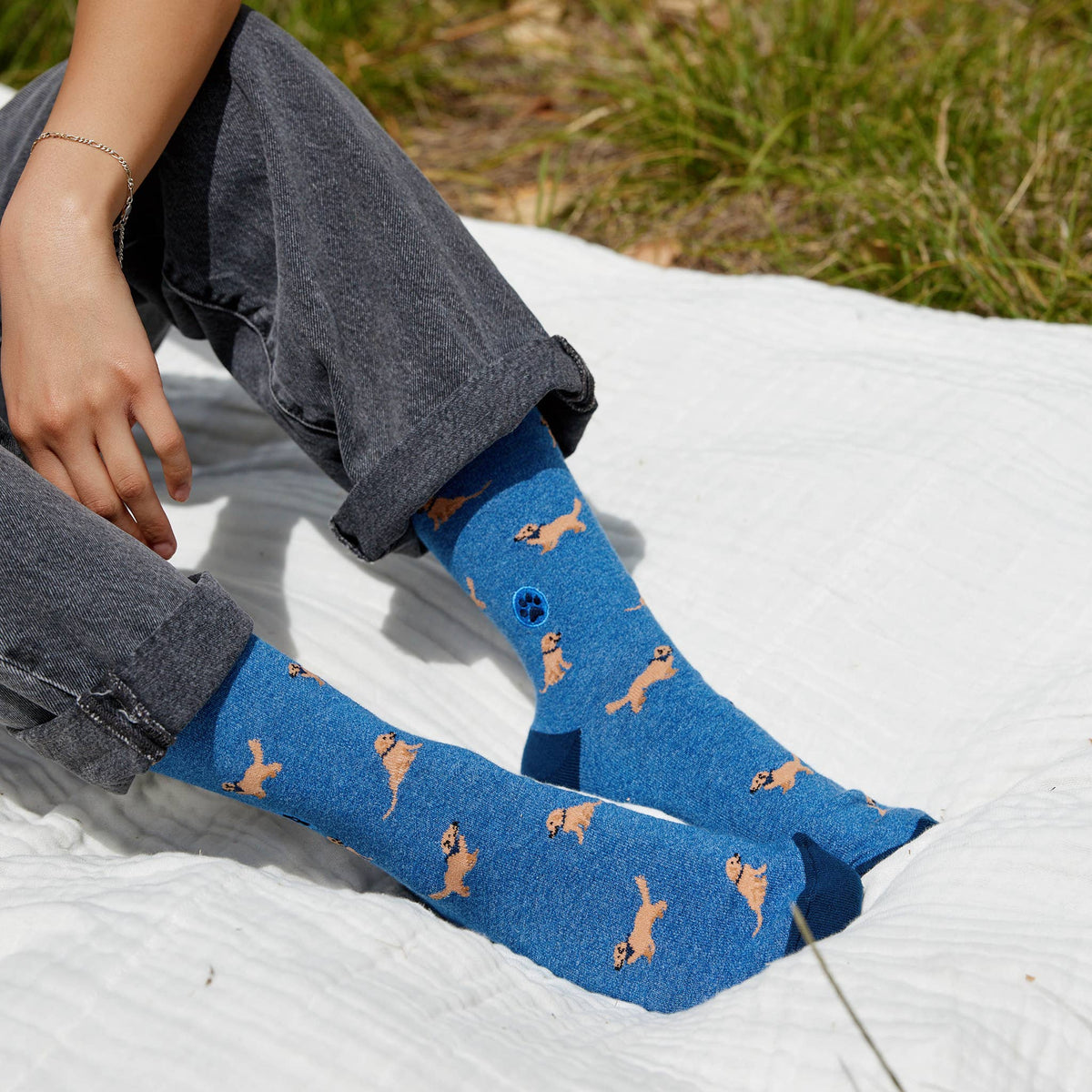 Men's Socks that Save Dogs (Golden Retrievers) | Fair Trade | Fits Men's Sizes 8-13-Conscious Step-The Bullish Store