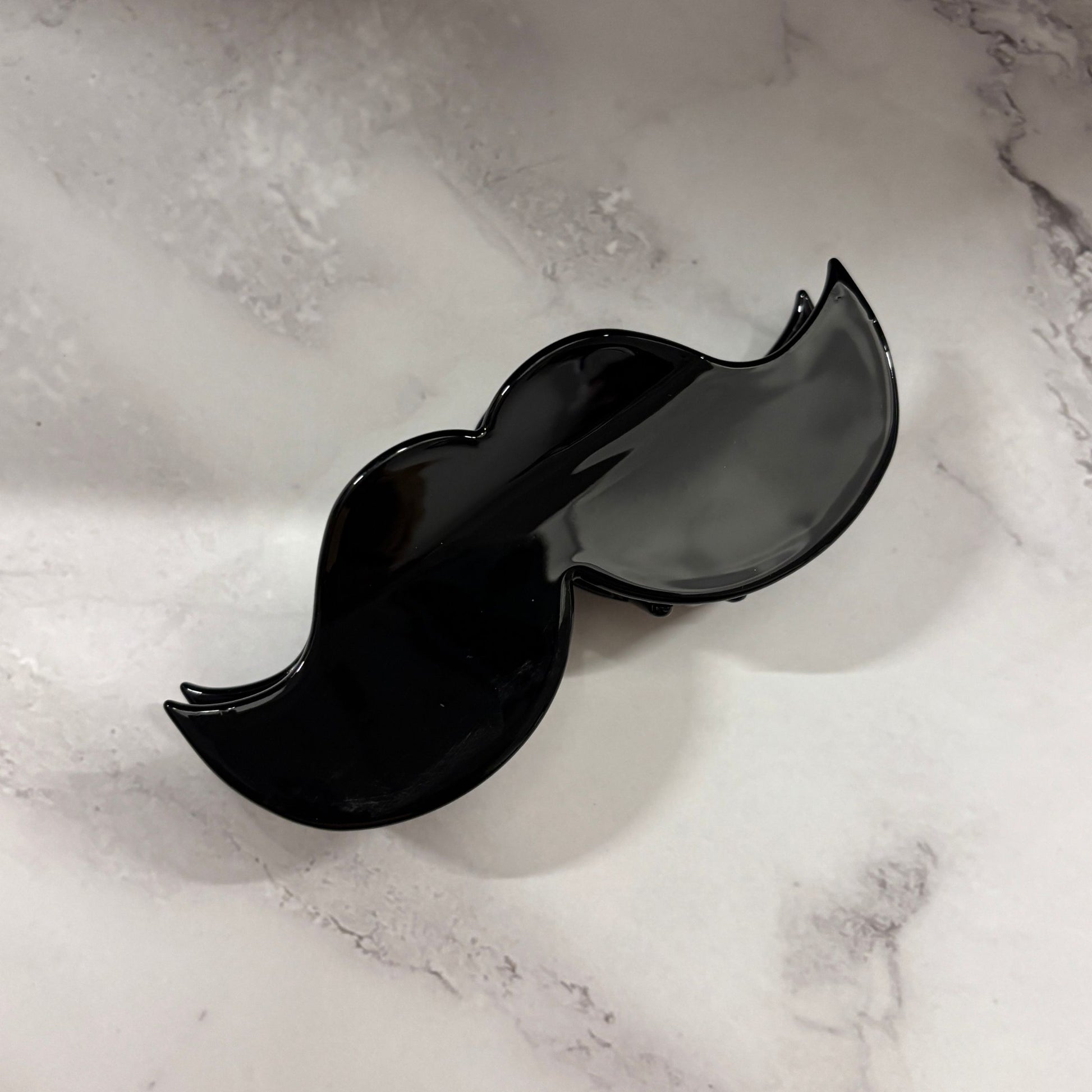 Velvet Claws Mr. Mustache Hair Claw