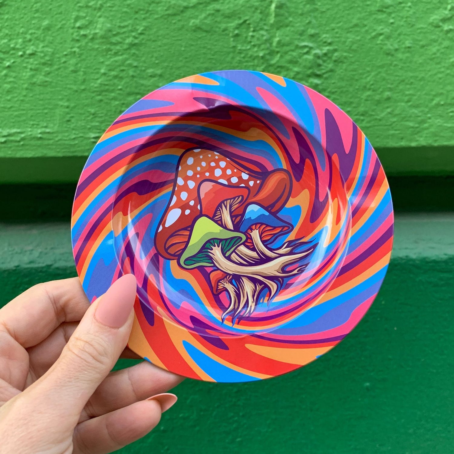 Mushroom Swirl Tin Ashtray | Round Lightweight Ashbin | 5.5"