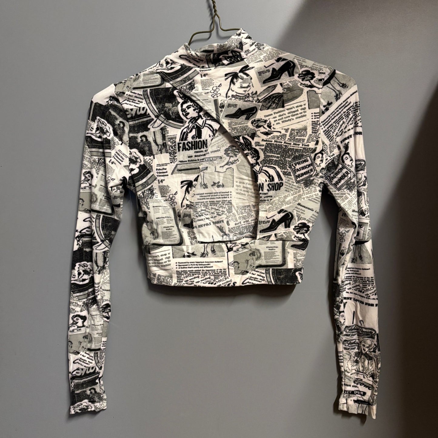 Newspaper Print Long Sleeve Mock Neck Crop Top | Trendy Fitted Graphic Top [SM–XL]