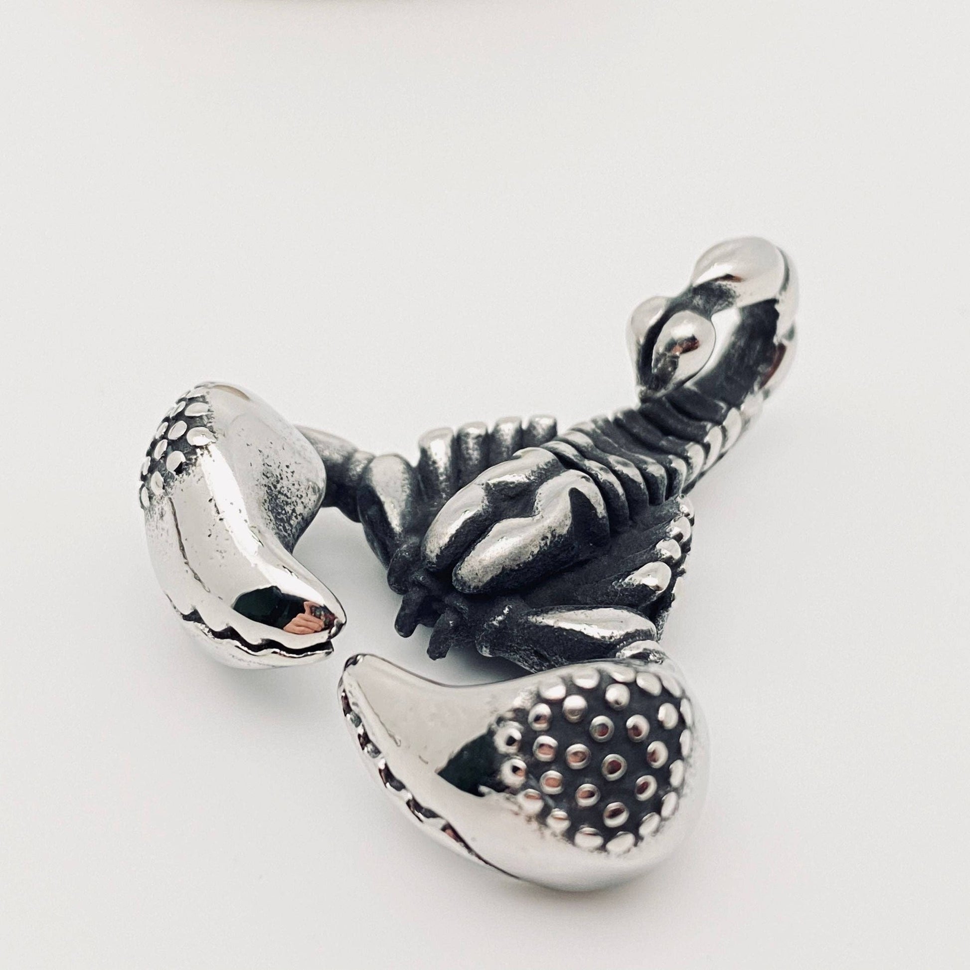 Personality Scorpion Stainless Steel Craft Charm Pendant