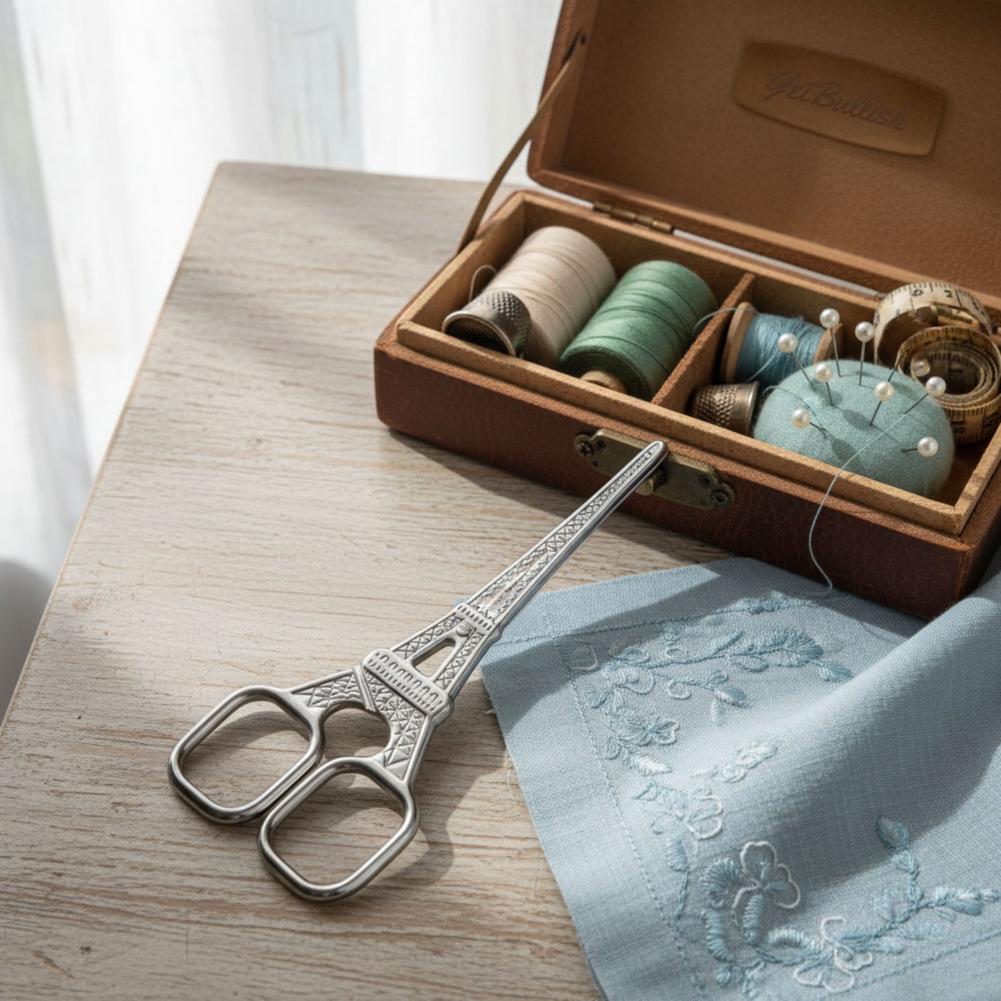 Petite Eiffel Tower Mini Scissors in Silver | 4.25"