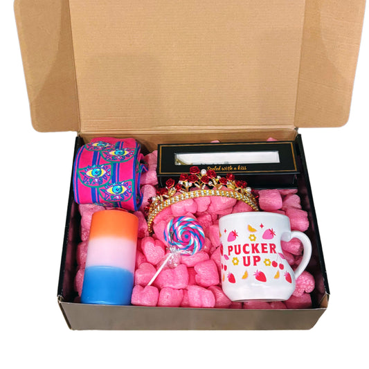 Pucker Up Mug Valentine’s Gift Box