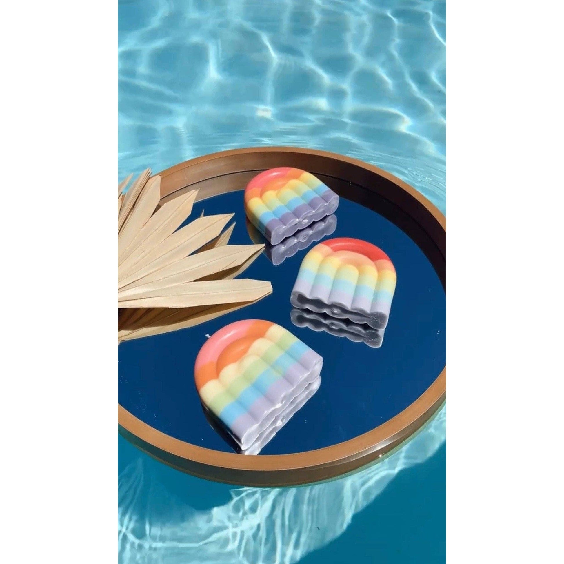 Rainbow Arch Candle | Pride LGBTQ+