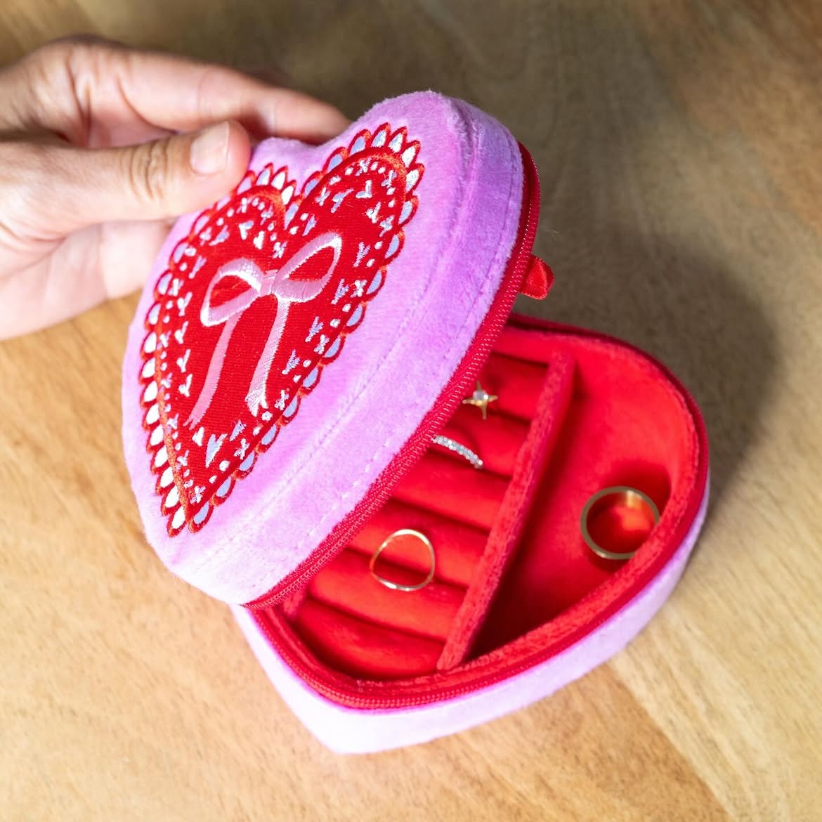 Red Heart & Roses Velvet Jewelry Travel Case-Living Royal-The Bullish Store