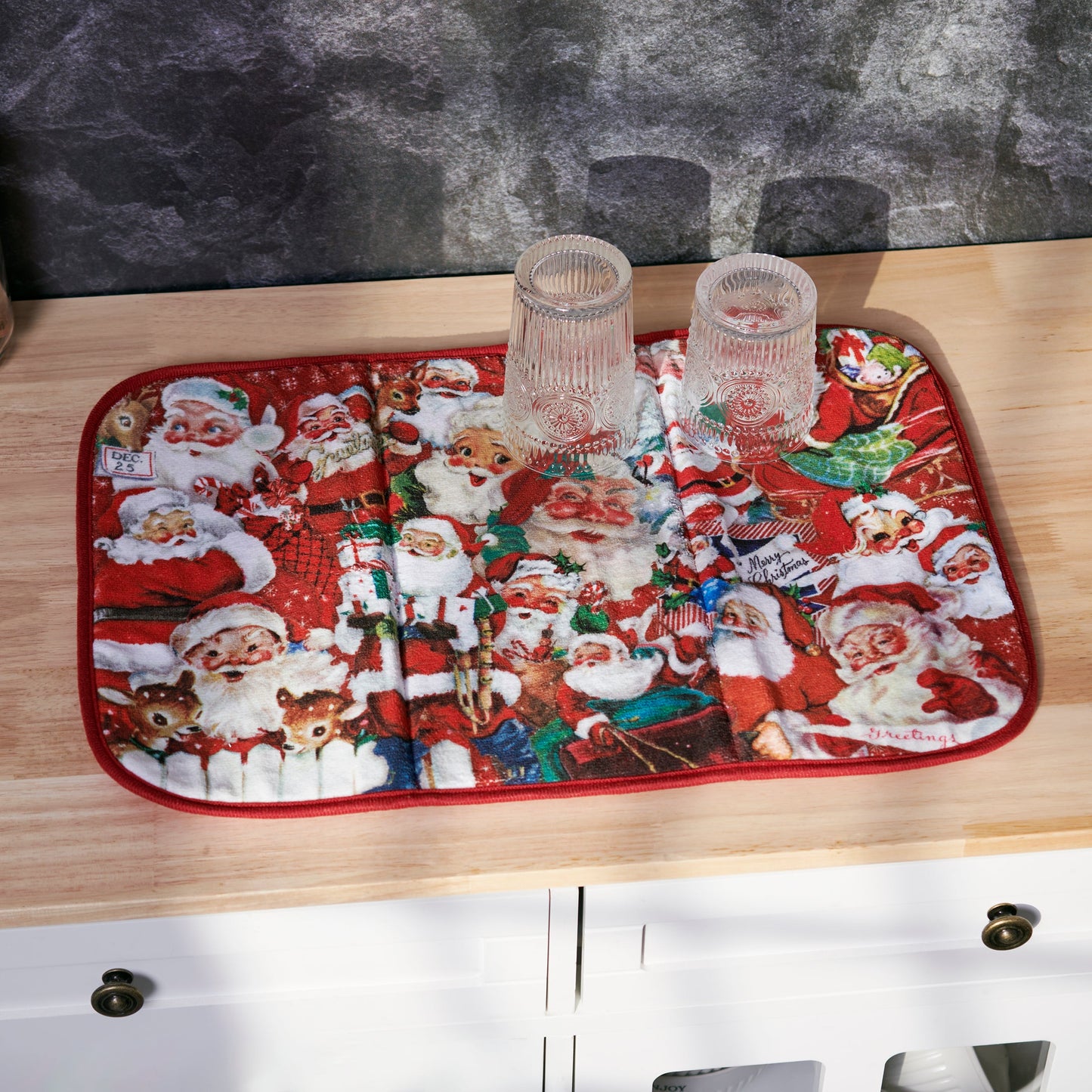 Retro Santa Ultra-absorbent Drying Mat | Holiday Dish Drainer Pad | 21" x 14"