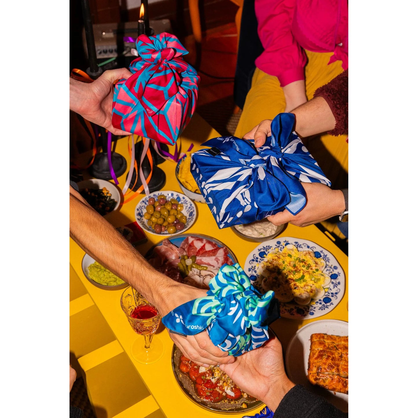 Reusable Fabric Gift Wrap Furoshiki | Japanese Floral Eco Recycled Fabric Tie Wrapping for Presents