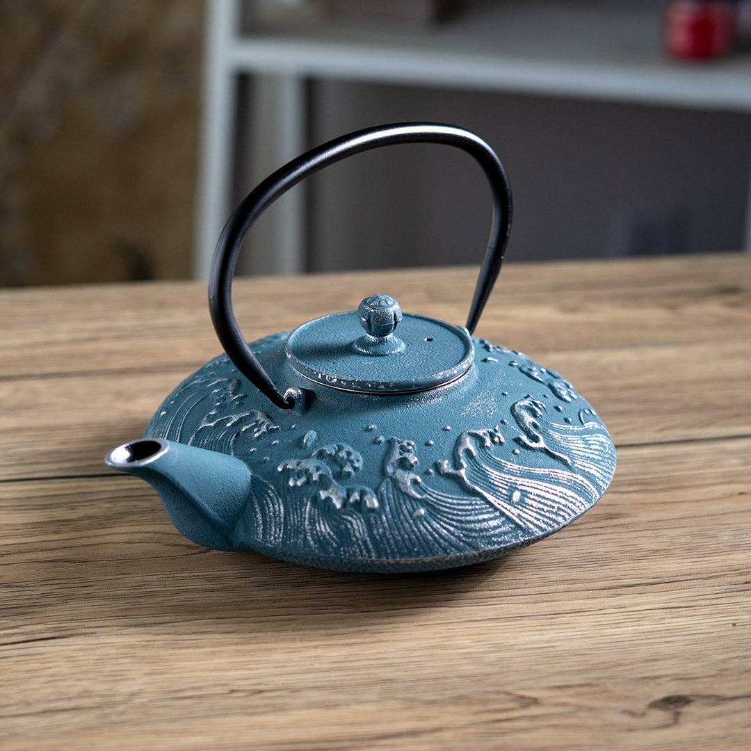 Royal Blue Waves Cast Iron Teapot | 27 fl oz