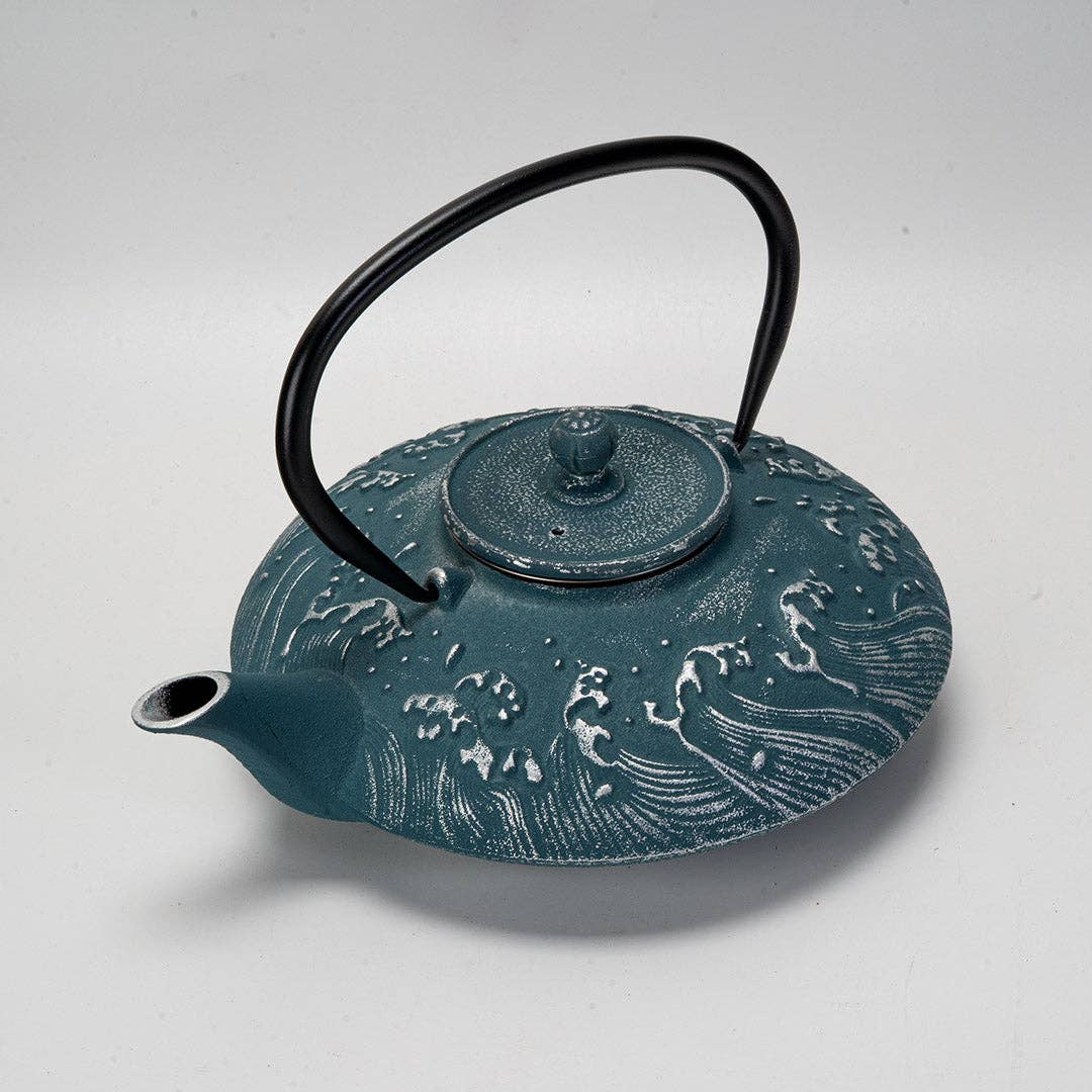 Royal Blue Waves Cast Iron Teapot | 27 fl oz