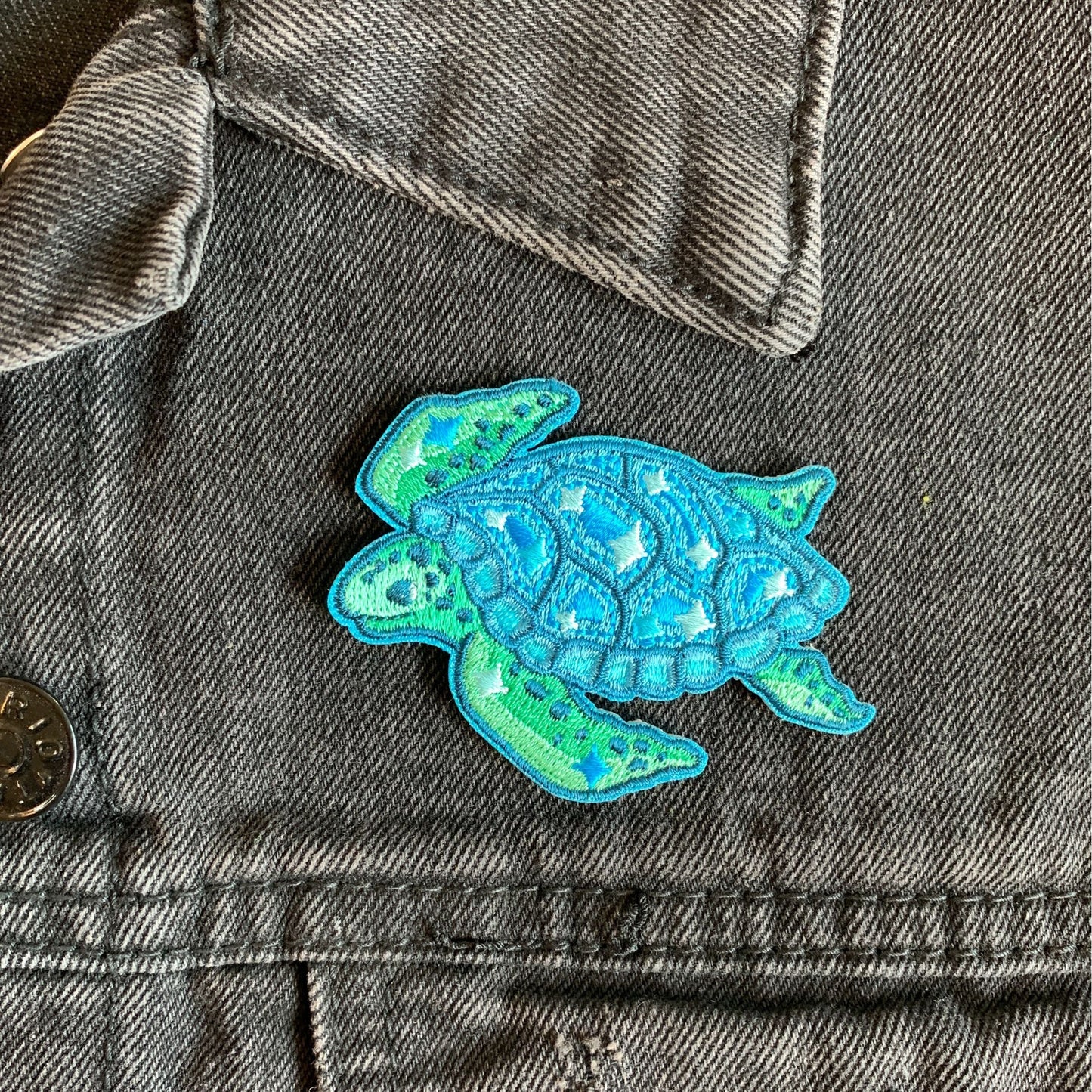 Sea Turtle Waves Iron On Patch | Sea Creature Embroidered Applique