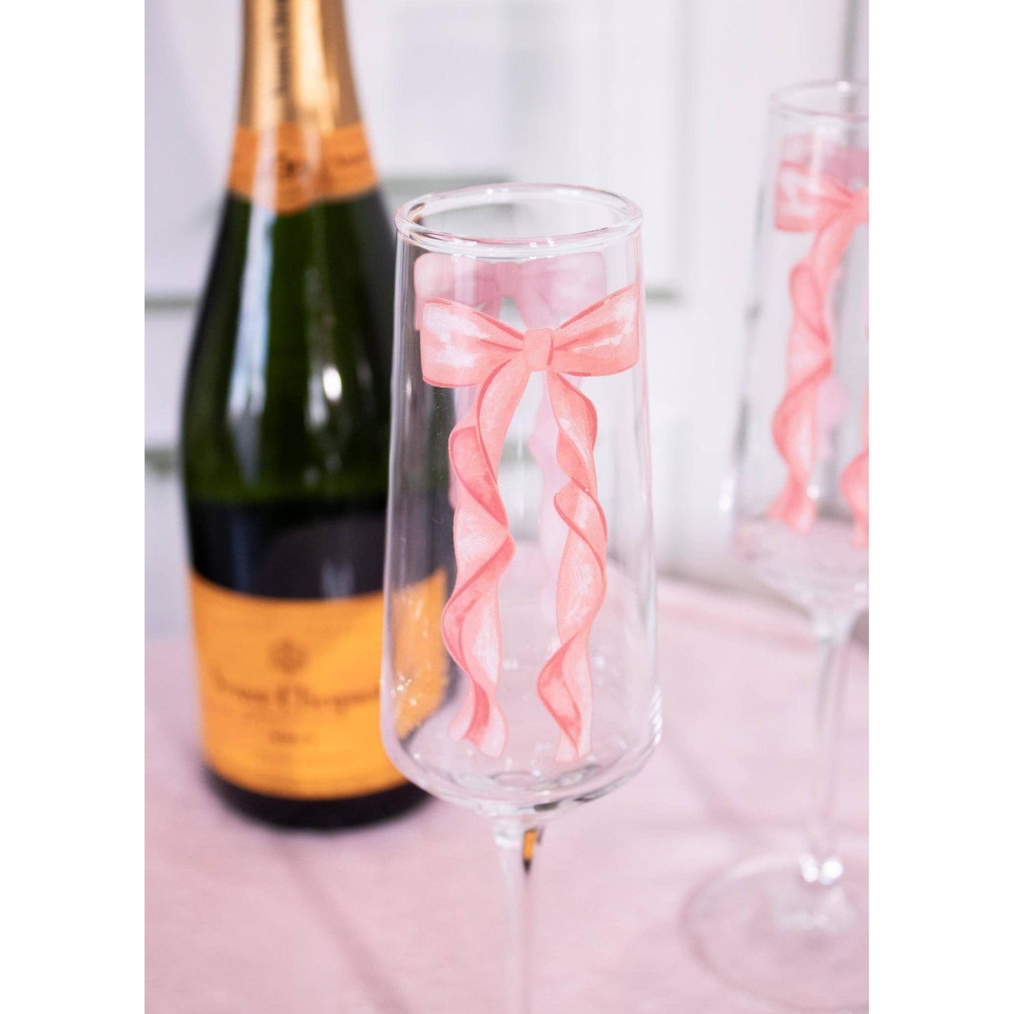 Set of 2 Bow Champagne Glasses | Coquette Bow Trend | Wedding Bridal Shower Gift