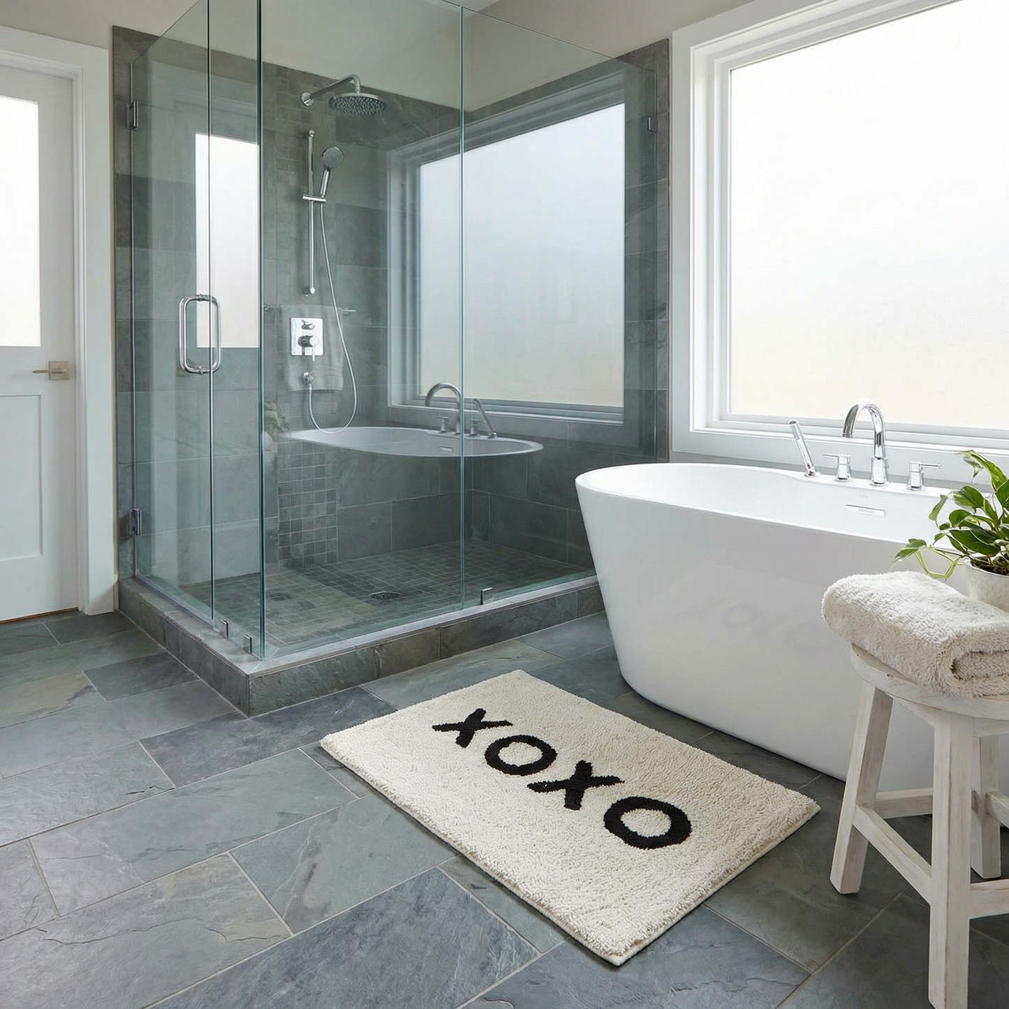 Set of 2 XOXO Bath Mat | Soft Cotton Indoor Rug | 20" x 30"