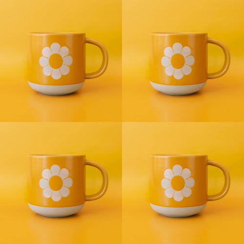 Set of 4 Retro Flower Ceramic Mug | Groovy '70s Themed Floral Mug in Sunshine Orange-Yellow