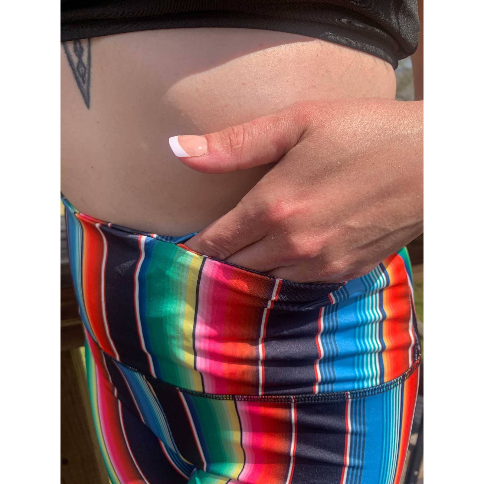 Sexy N Serape Activewear Leggings | High-waisted Printed Stripes Tight Pants [Available in SM, 2XL & 3XL]