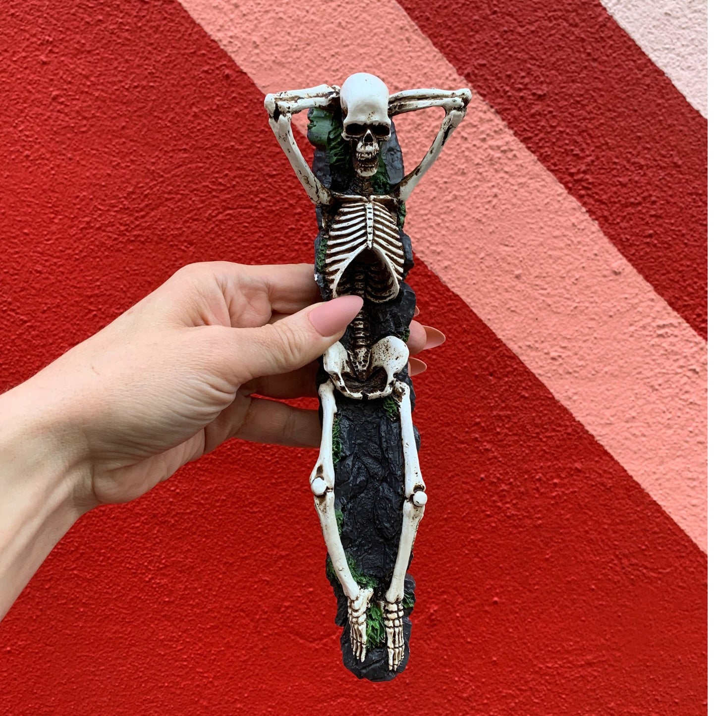 Skeleton Incense Burner | Spooky Creepy Halloween Incense Stick Holder Decor