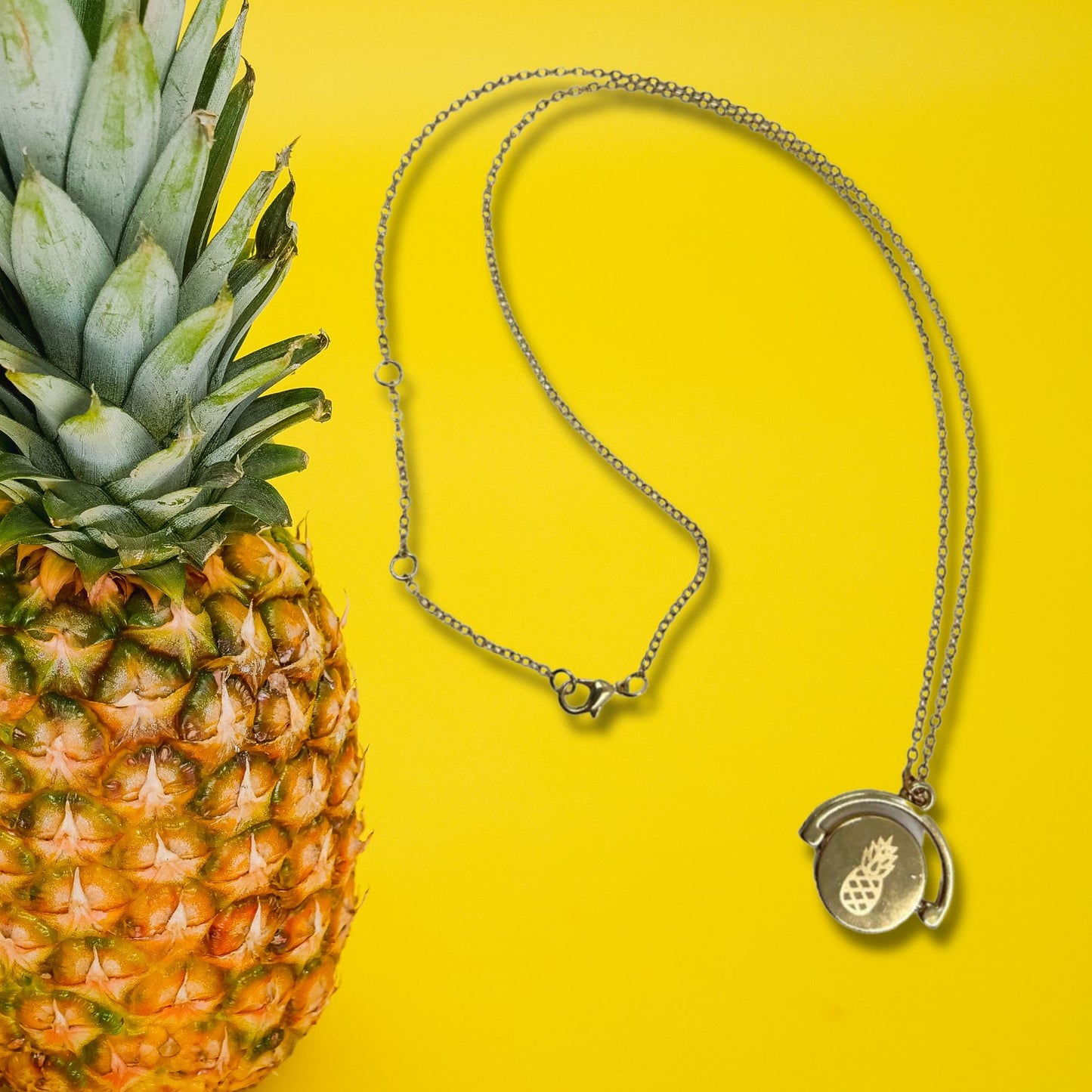 Stand Tall, Stay Sweet Pineapple Fidget Necklace in Gold Tone | Spinner Pendant