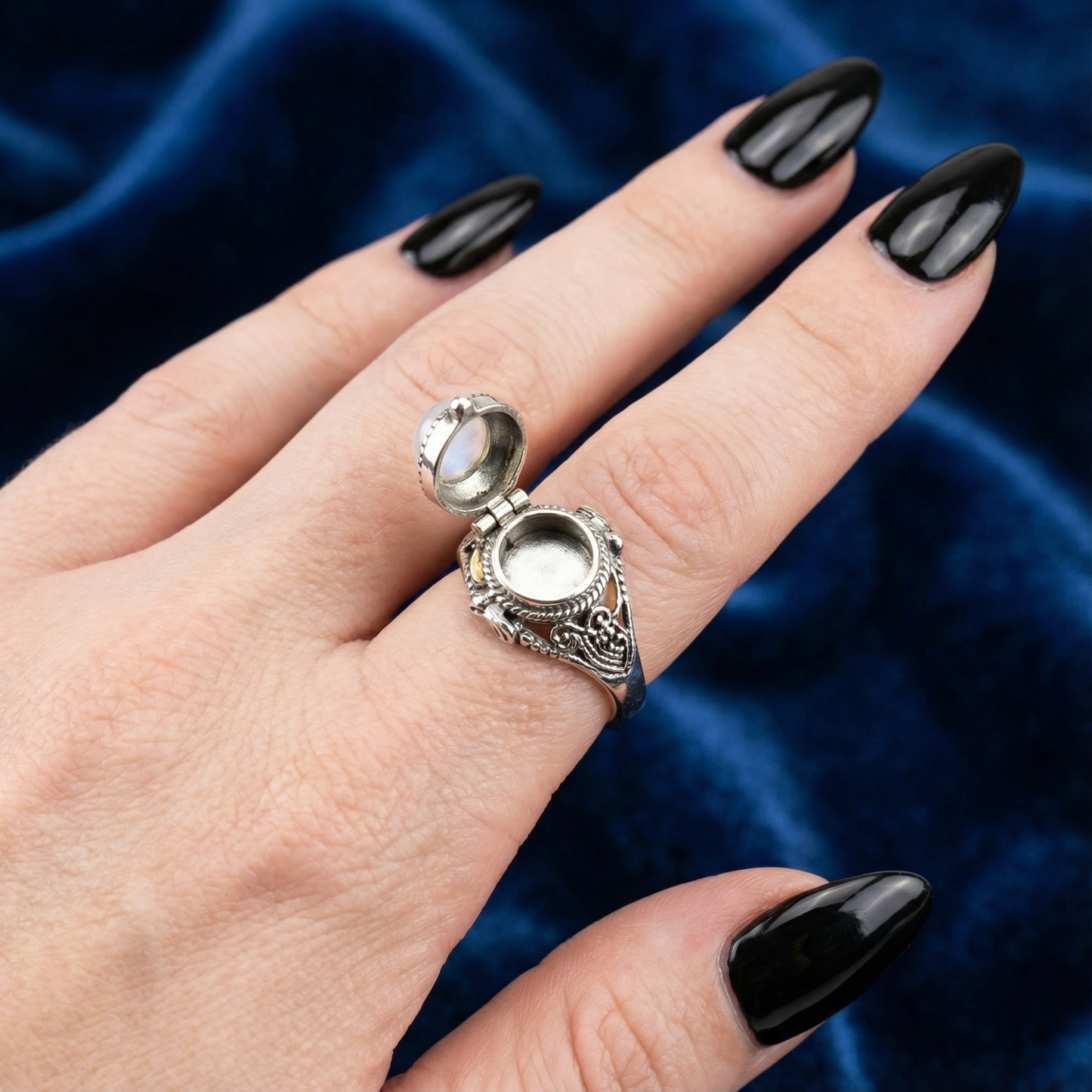 Sterling Silver Round Moonstone Poison Locket Ring | Size 8