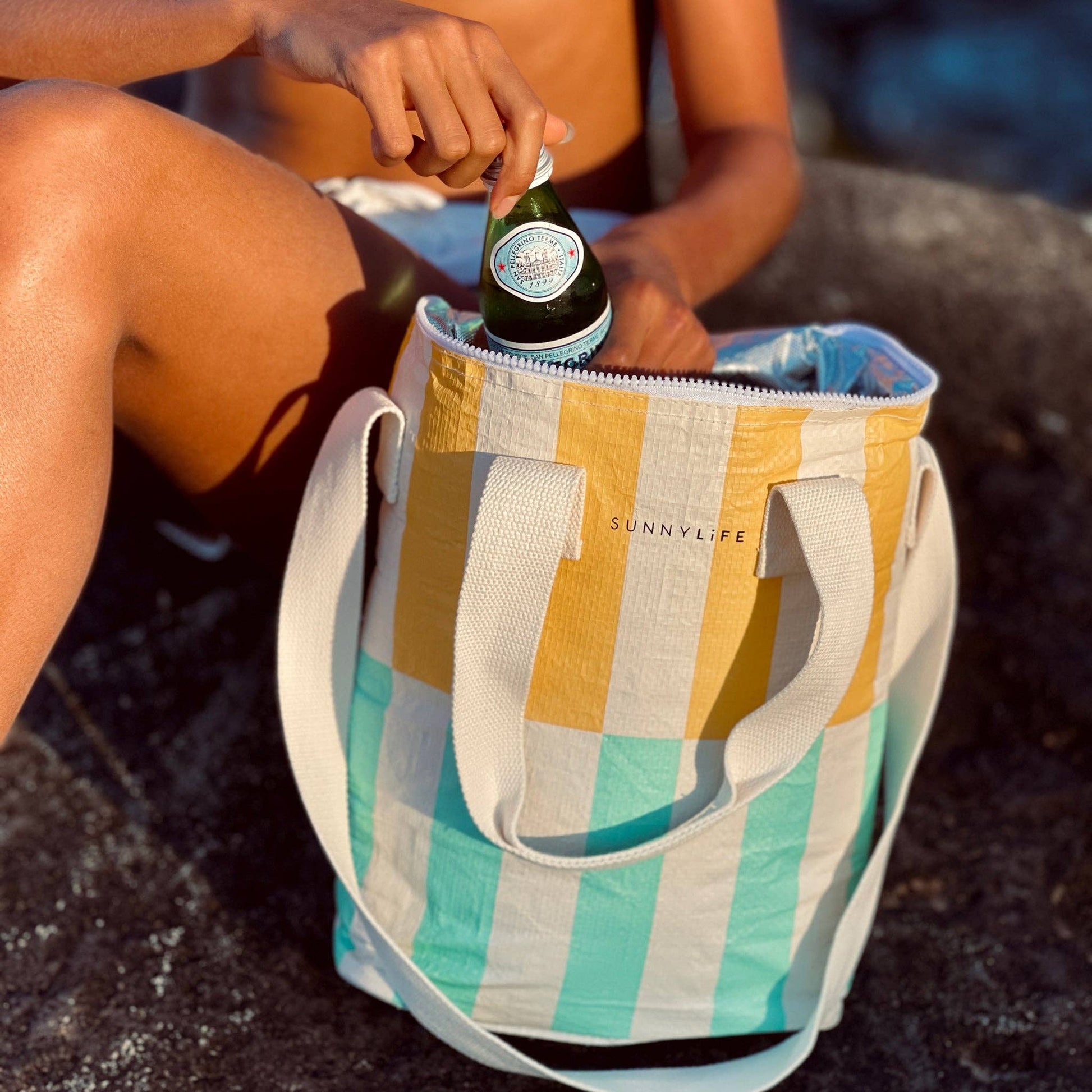 Sunnylife Drinks Cooler Bag in Rio Sun Multi Stripe | Holds 2 Champagne or Wine Bottles