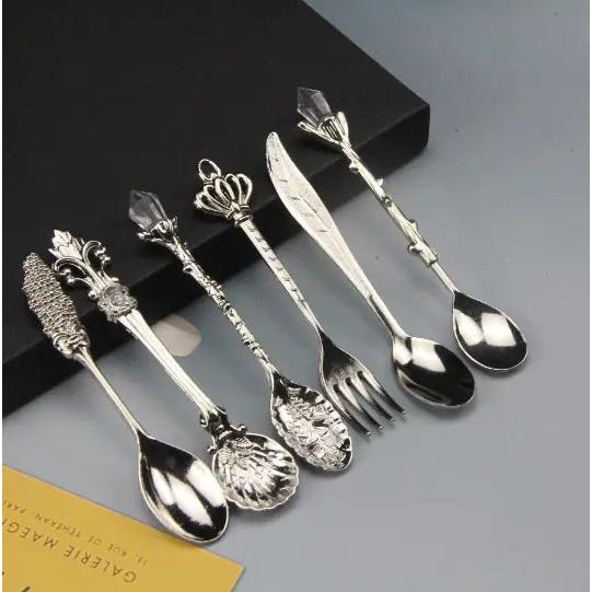 The Queen's Royal Beverage Spoons and Itty-Bitty Fork (2 Color Options)