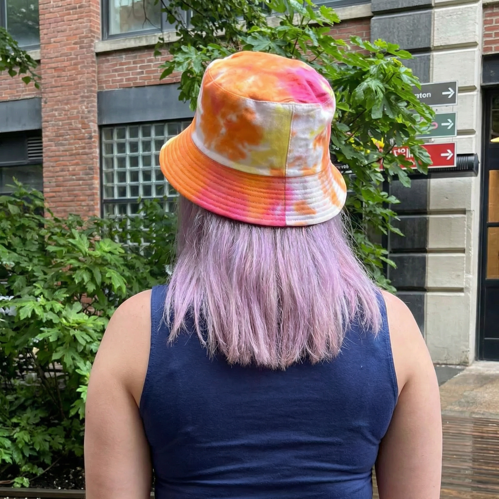 Tie-Dye Bucket Hat in Pink and Orange '90s Style Retro Gen Z Aesthetic
