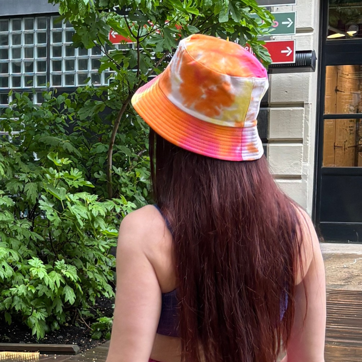 Tie-Dye Bucket Hat in Pink and Orange '90s Style Retro Gen Z Aesthetic