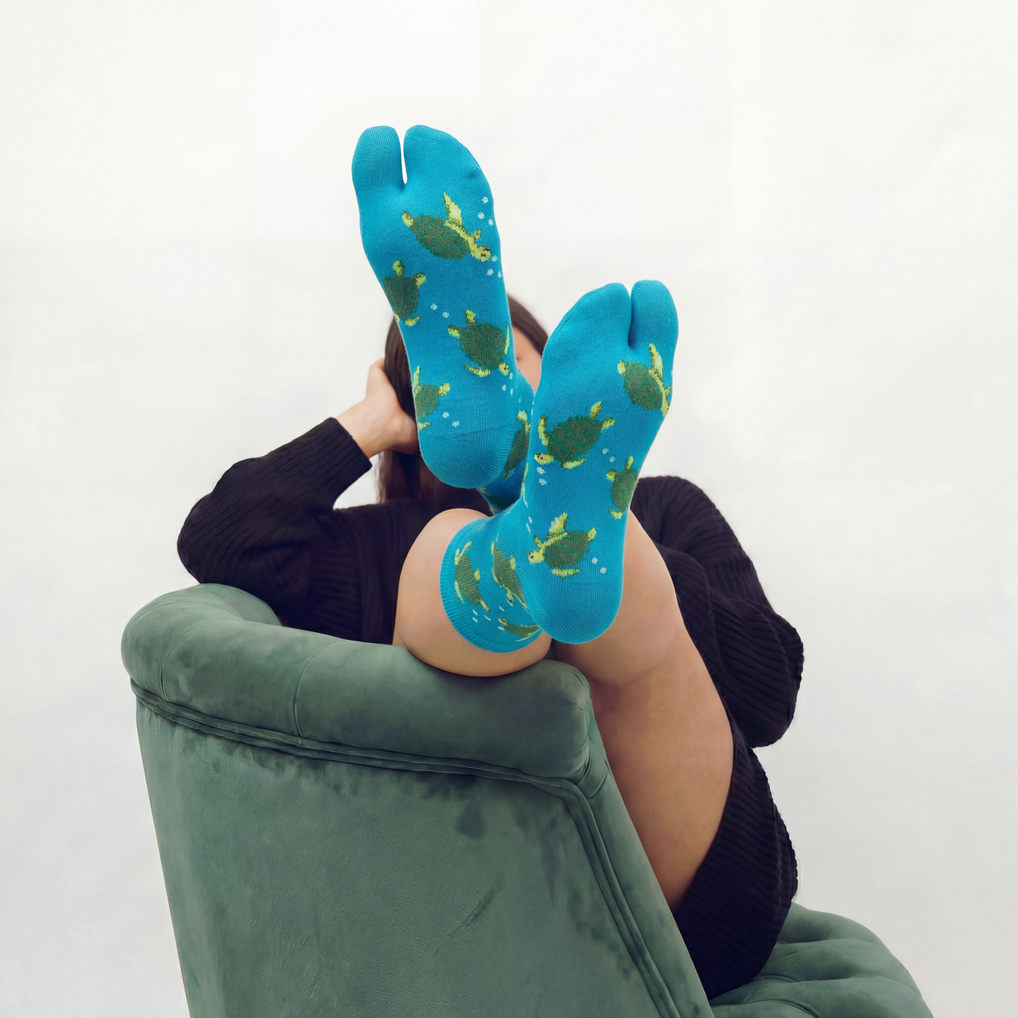 Turquoise Sea Turtle Split Toe Tabi Socks | Big Toe Flip Flop Socks | Japanese Style Crew Socks