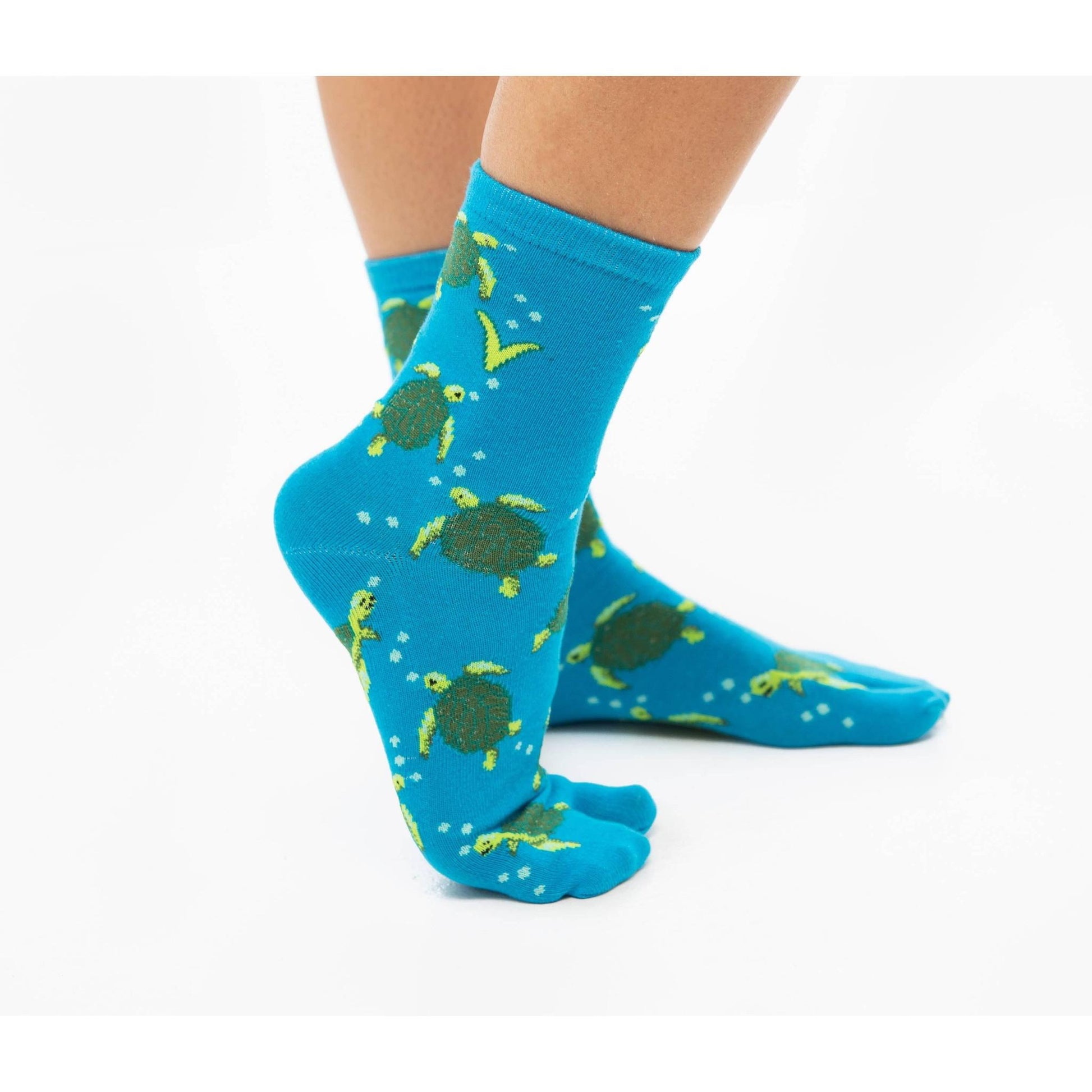 Turquoise Sea Turtle Split Toe Tabi Socks | Big Toe Flip Flop Socks | Japanese Style Crew Socks