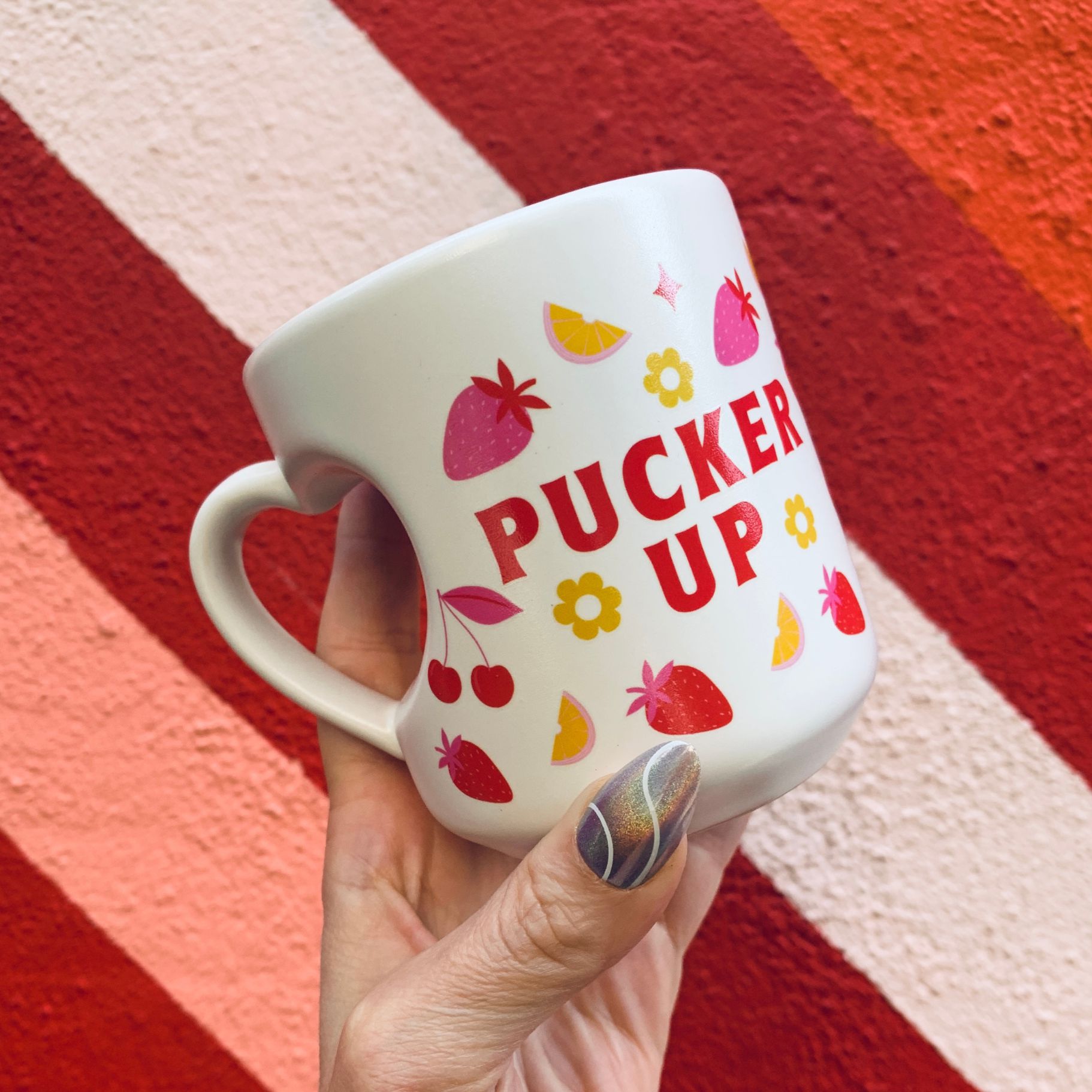 Valentine's Pucker Up Heart Shaped Handle Mug | Stoneware Tea Coffee Cup | 12oz