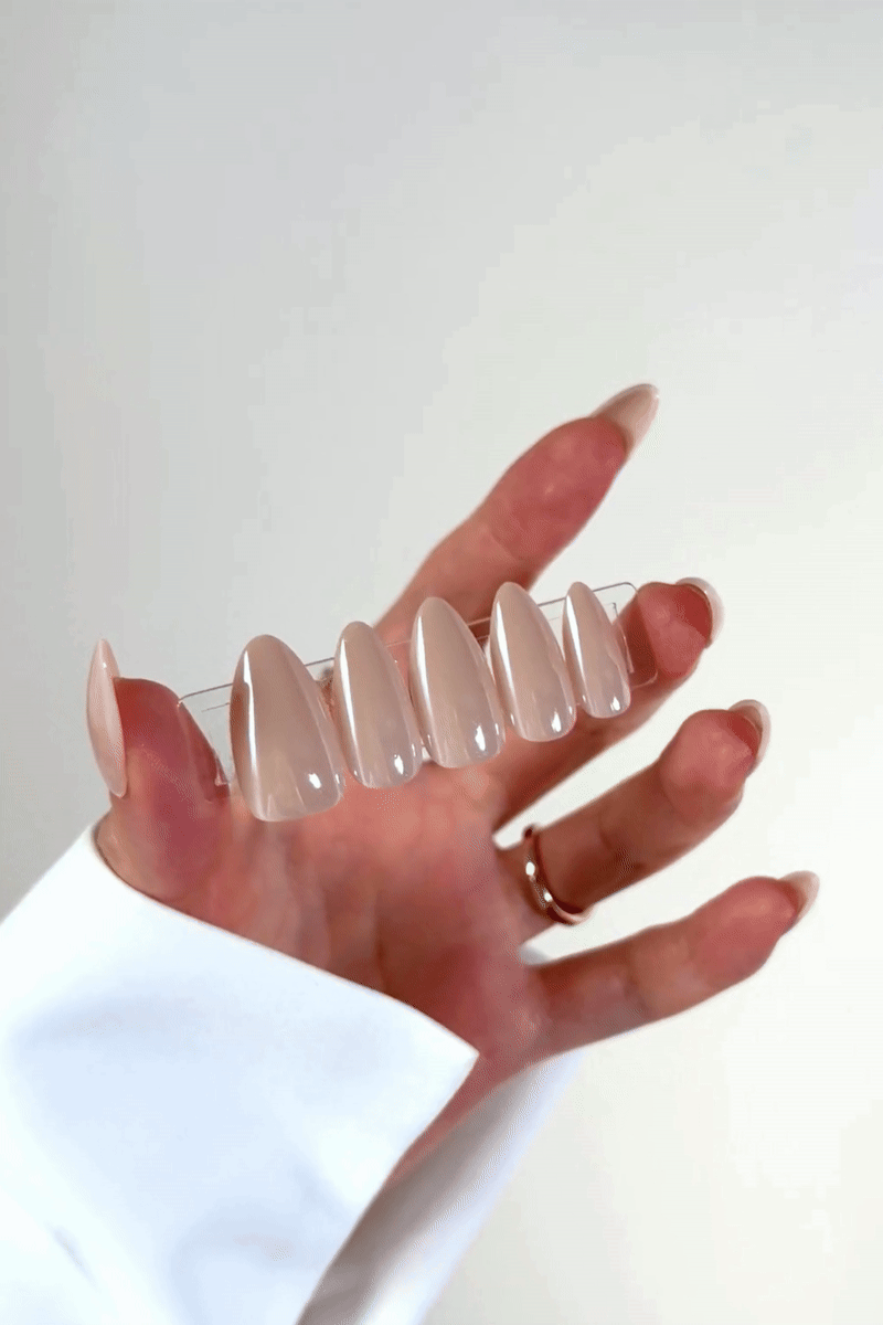 Vanilla Sugar Pop Press-On Nails – Glossy French Vanilla Glaze | Non-Toxic & Reusable