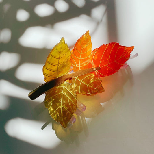 Velvet Claws Autumn Leaf Hair Clip | Claw Clip in Velvet Travel Bag