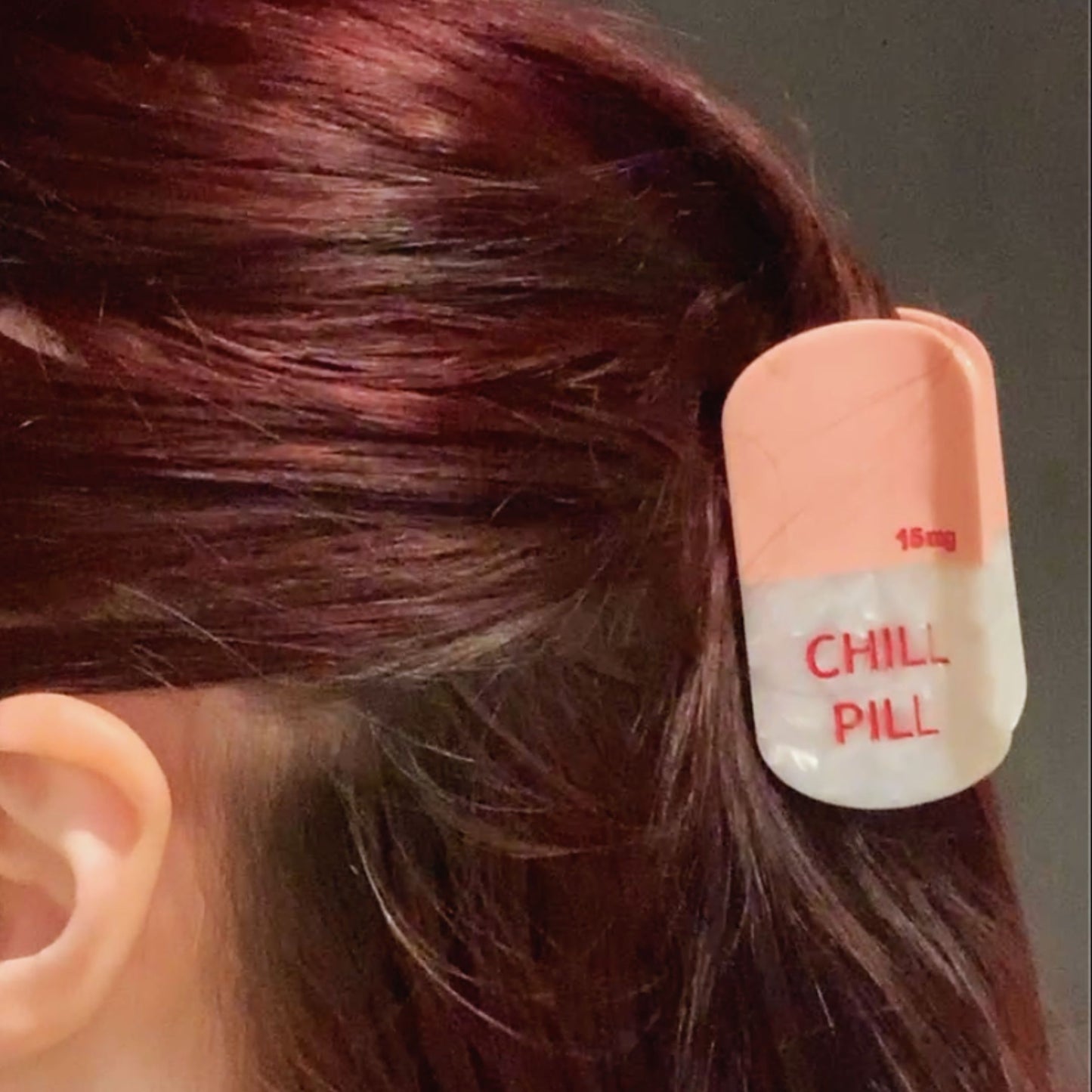 Velvet Claws Chill Pill Hair Claw | Claw Clip in Velvet Travel Bag