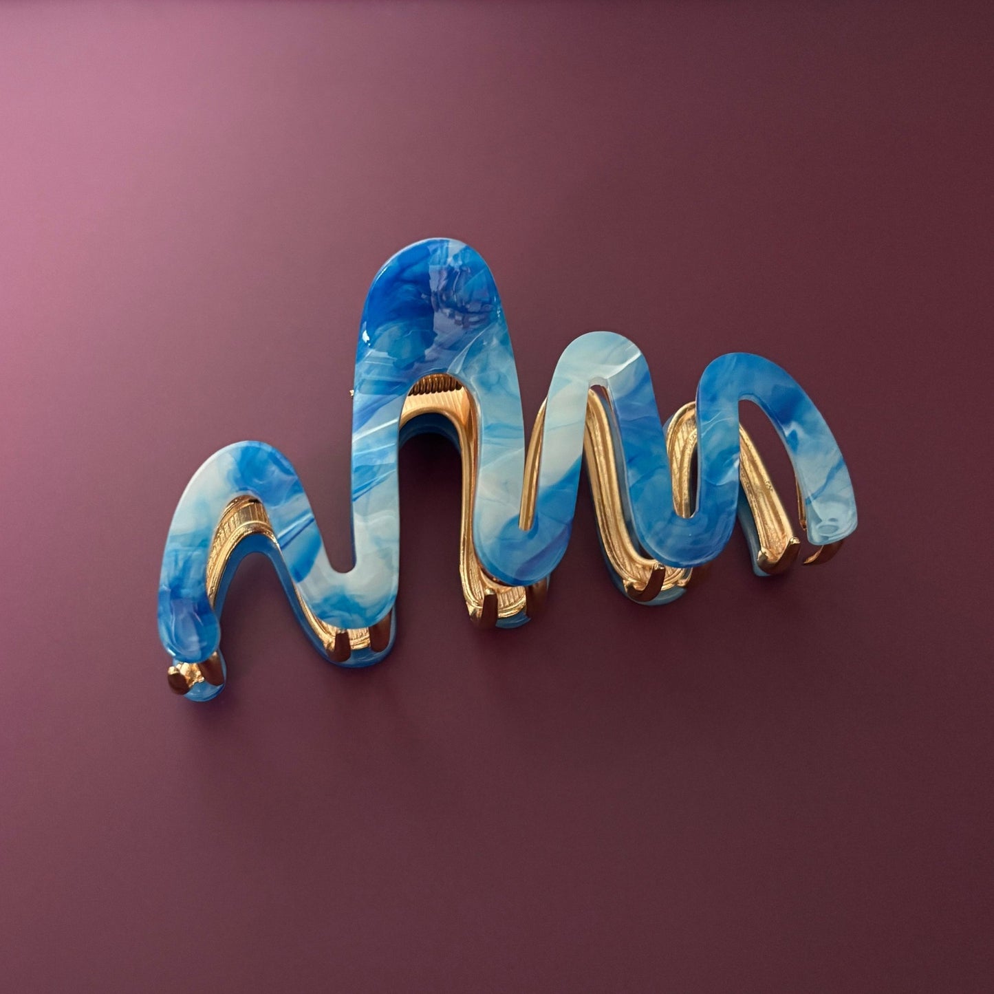 Velvet Claws Hair Clip | '80s Squiggle in Azure Sky