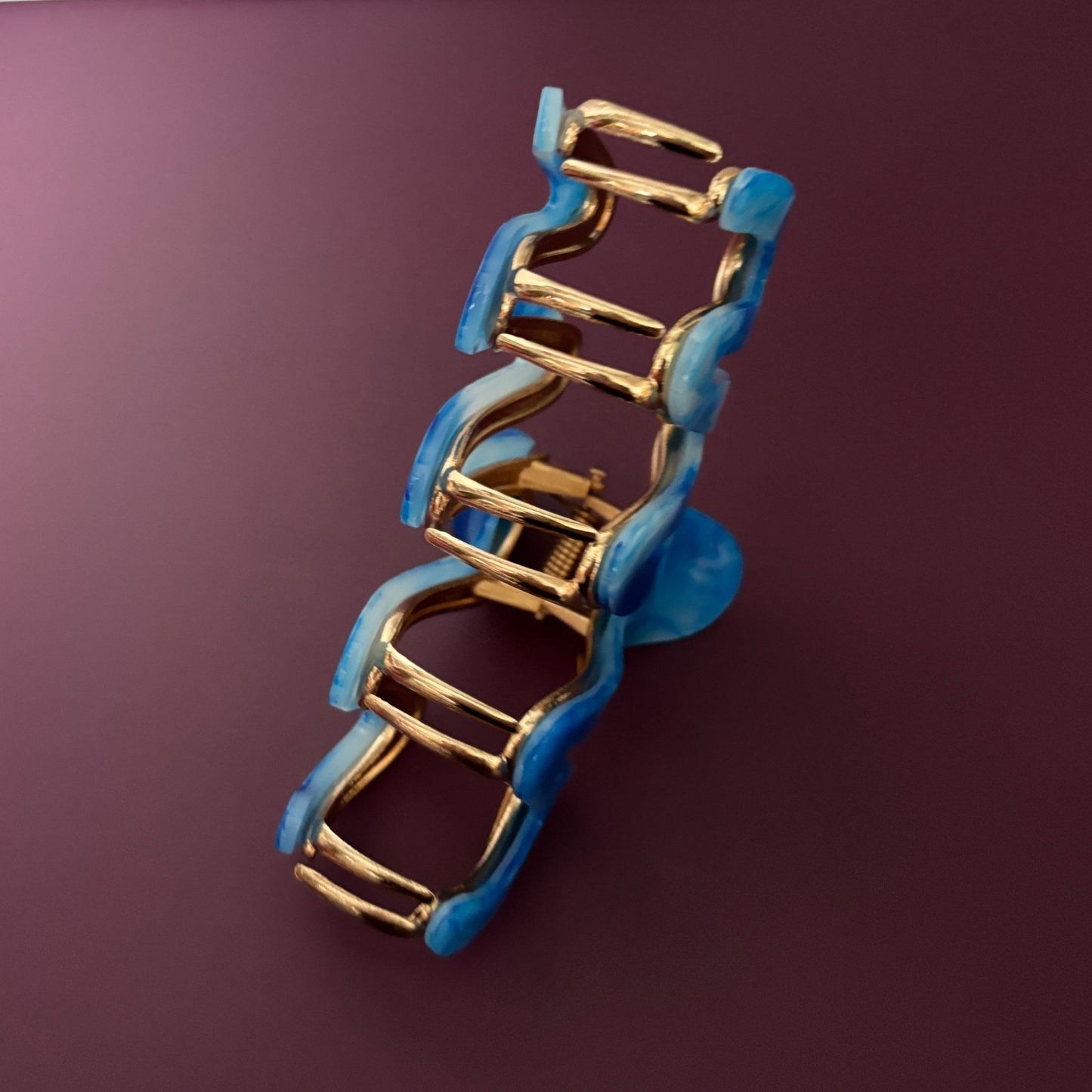 Velvet Claws Hair Clip | '80s Squiggle in Azure Sky | Claw Clip in Velvet Travel Bag