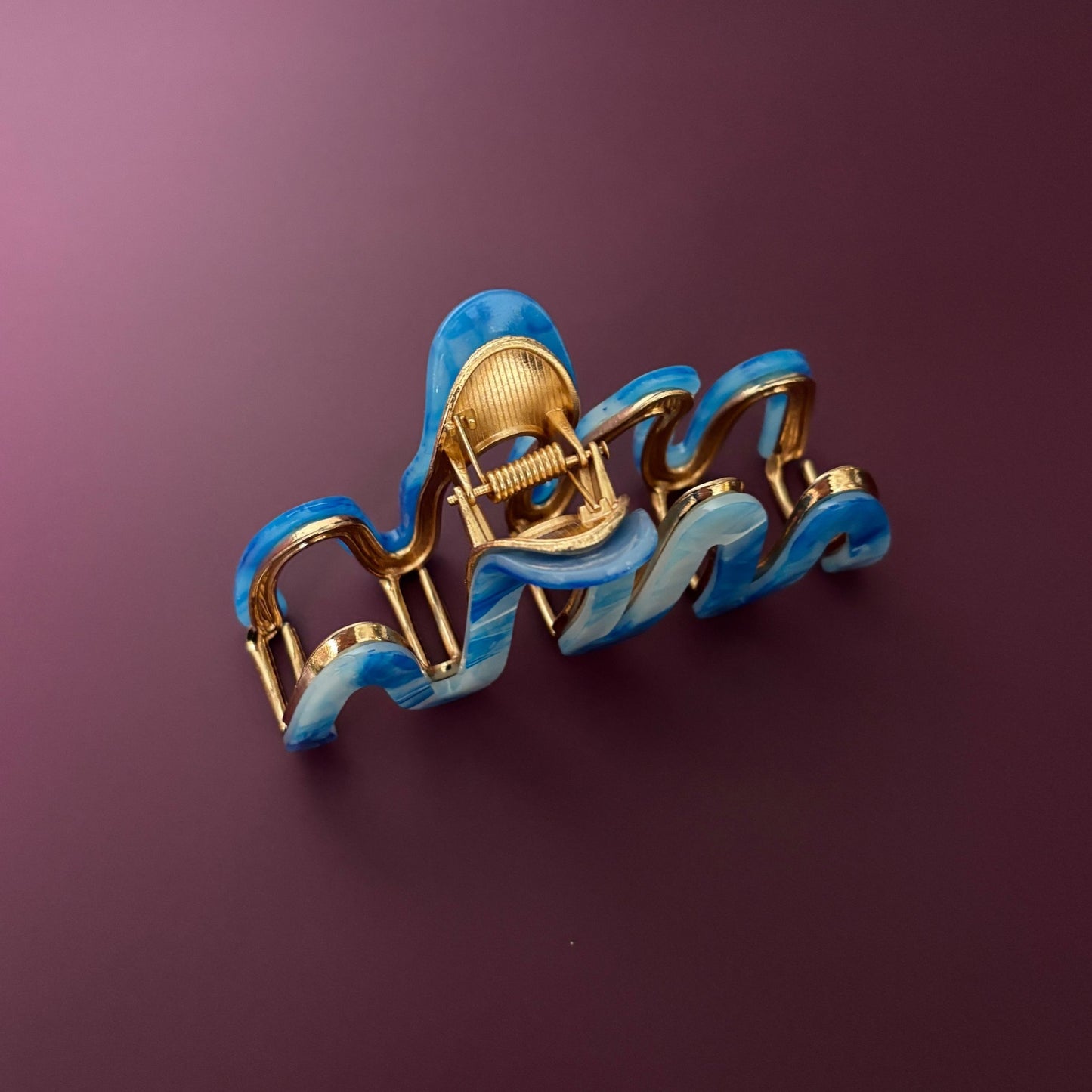 Velvet Claws Hair Clip | '80s Squiggle in Azure Sky | Claw Clip in Velvet Travel Bag