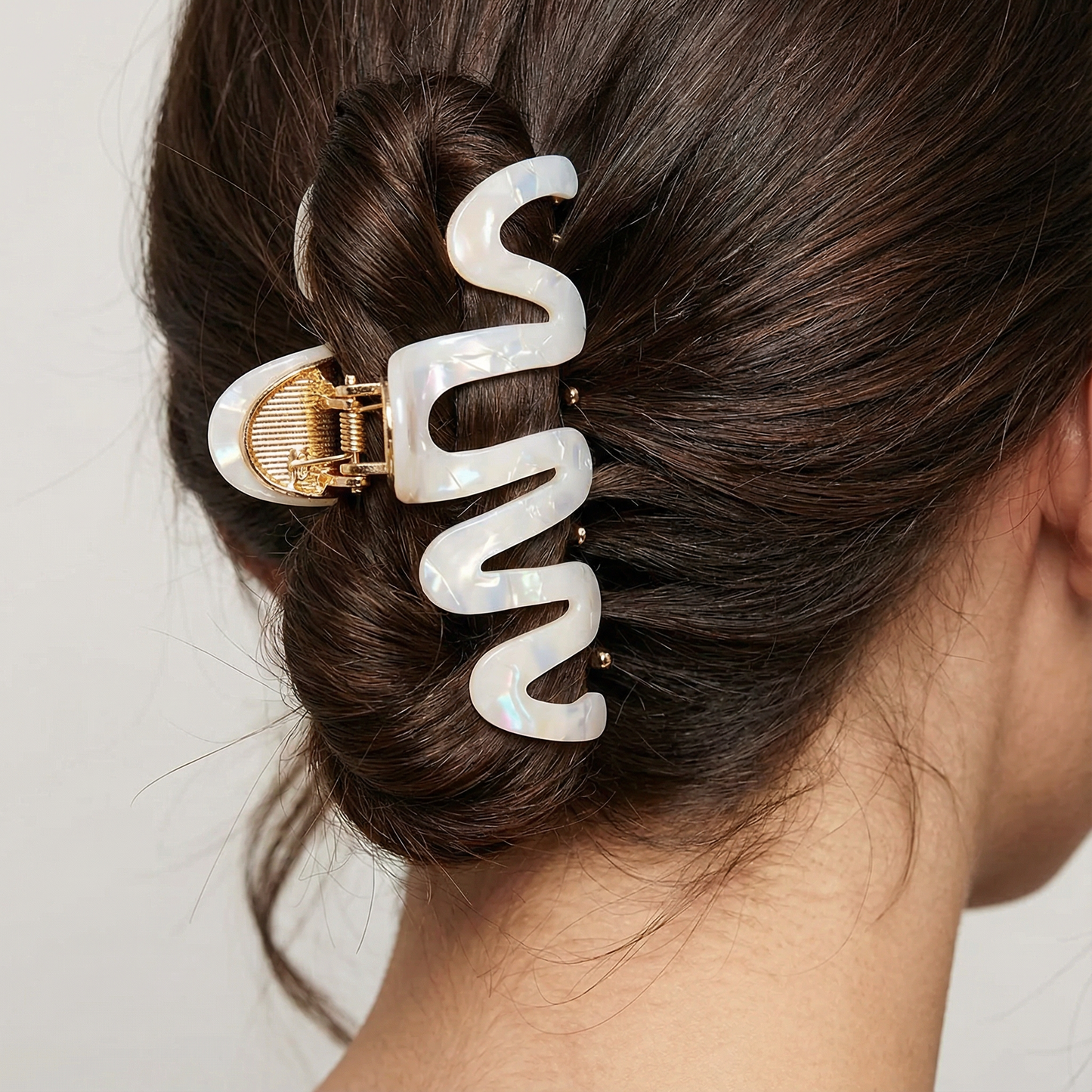 Velvet Claws Hair Clip | '80s Squiggle in Professional Opal