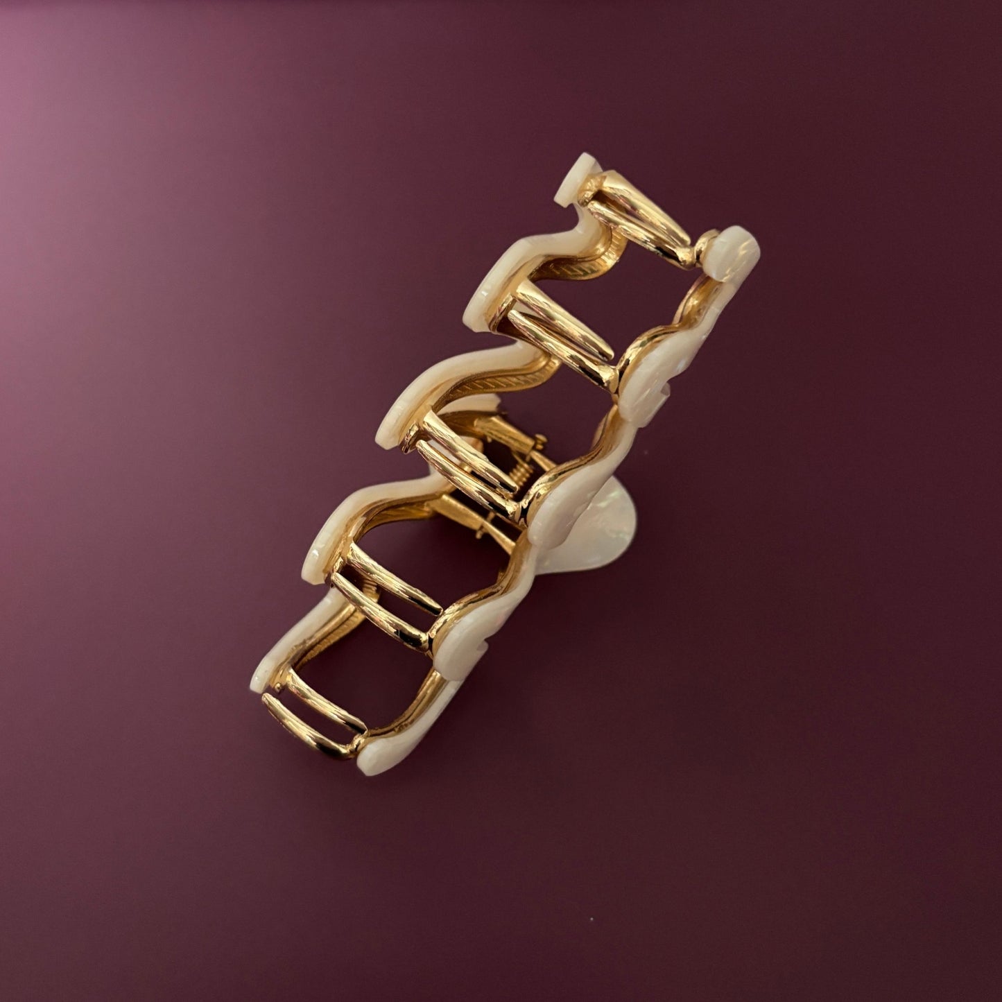 Velvet Claws Hair Clip | '80s Squiggle in Professional Opal | Claw Clip in Velvet Travel Bag