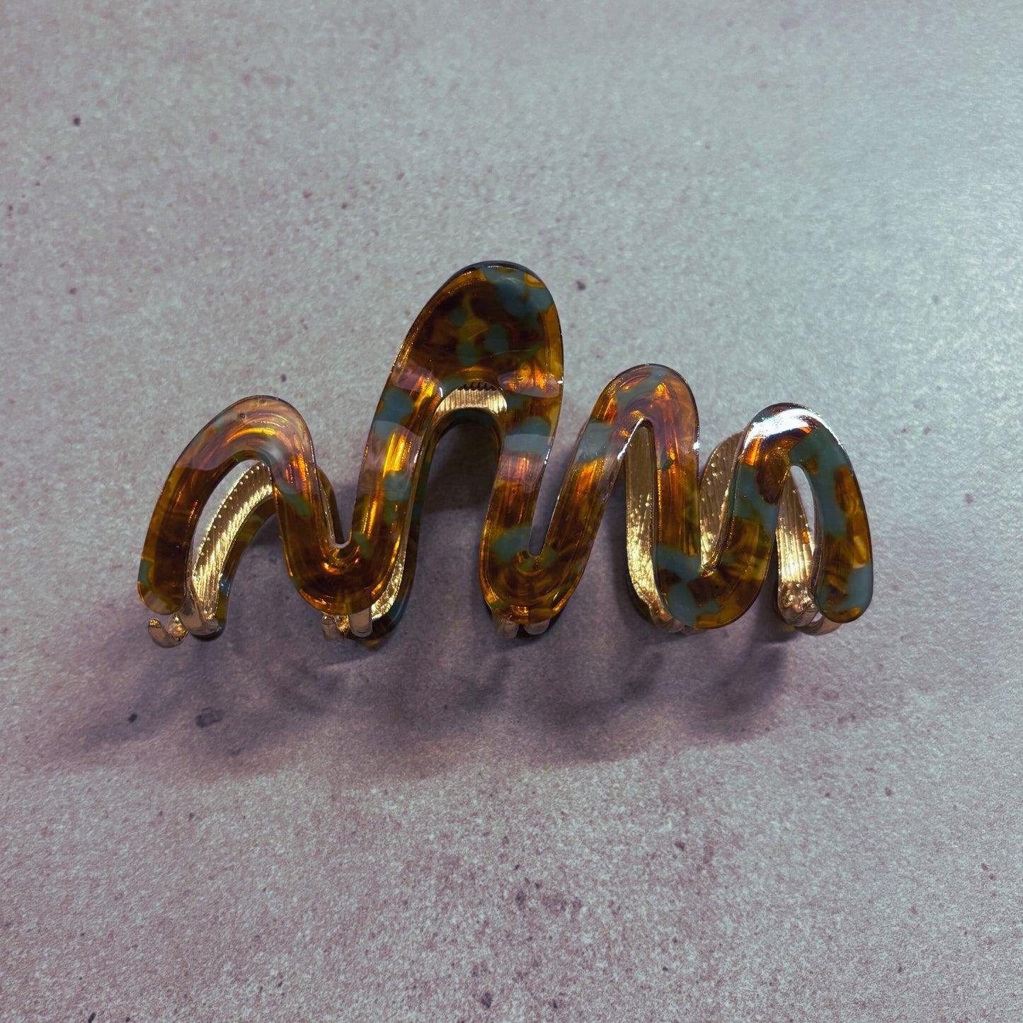 Velvet Claws Hair Clip | '80s Squiggle in Tortoise Sage | Claw Clip in Velvet Travel Bag