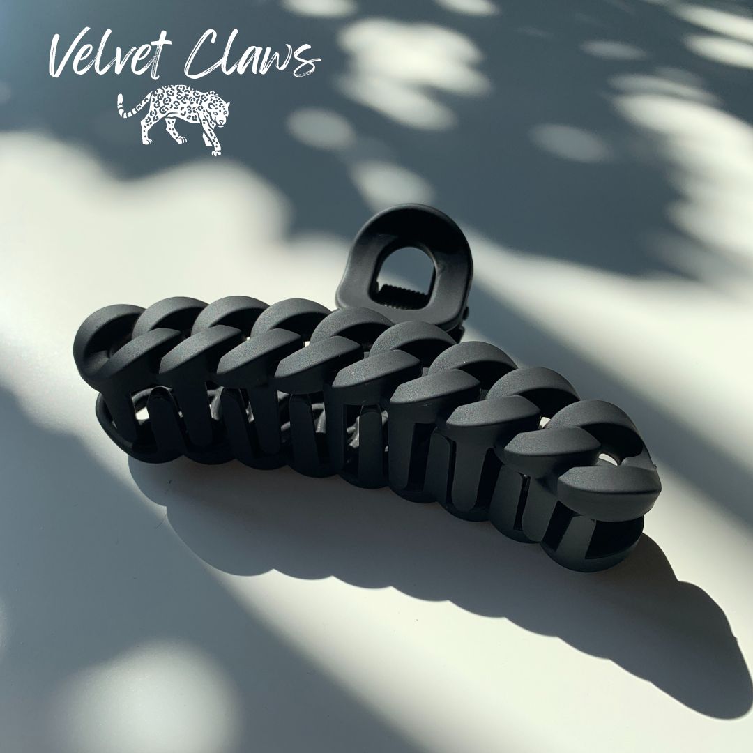 Velvet Claws Hair Clip | The Chain in Black | Claw Clip in Velvet Travel Bag