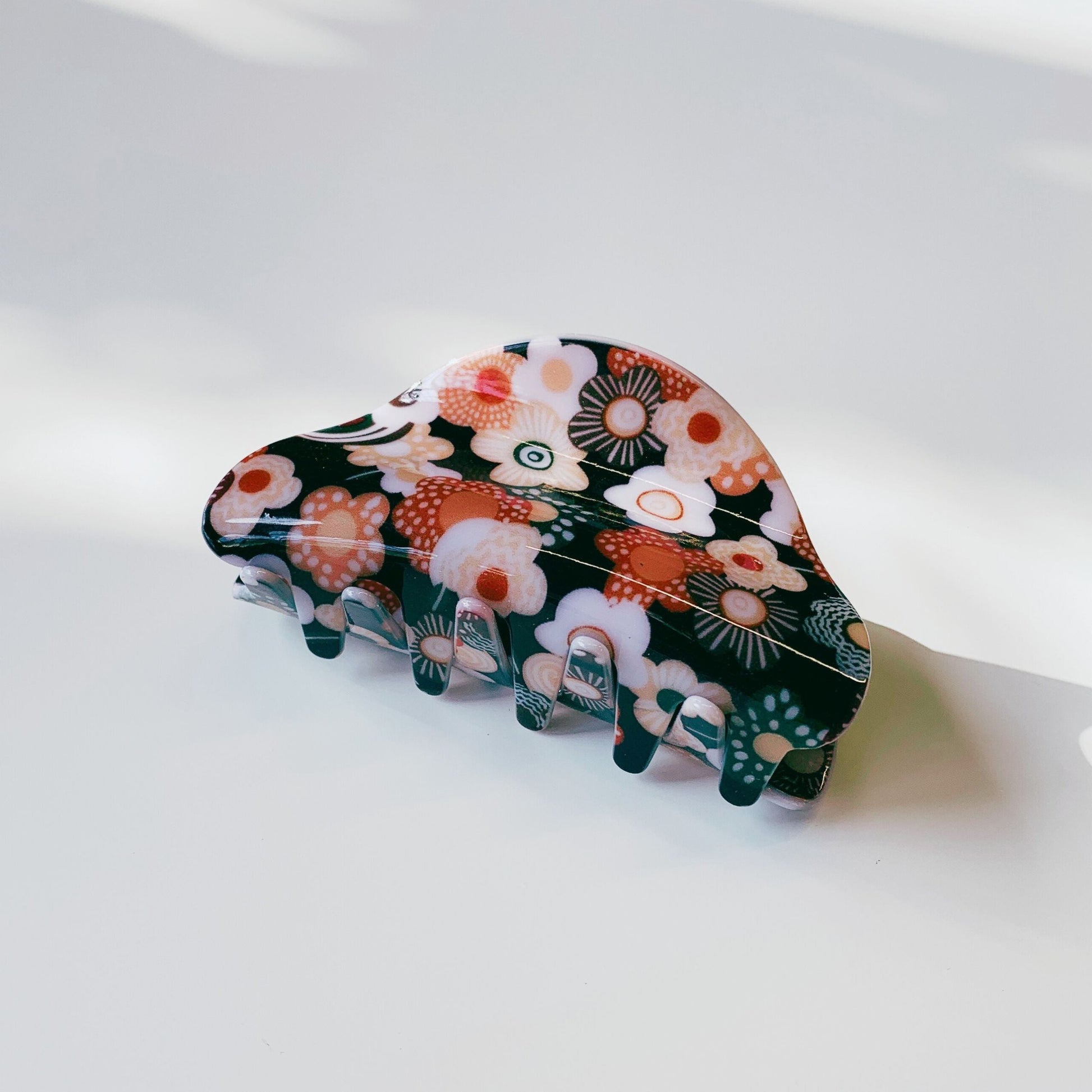 Velvet Claws Hair Clip | The Frenchie in Japanese Floral | Claw Clip in Velvet Travel Bag
