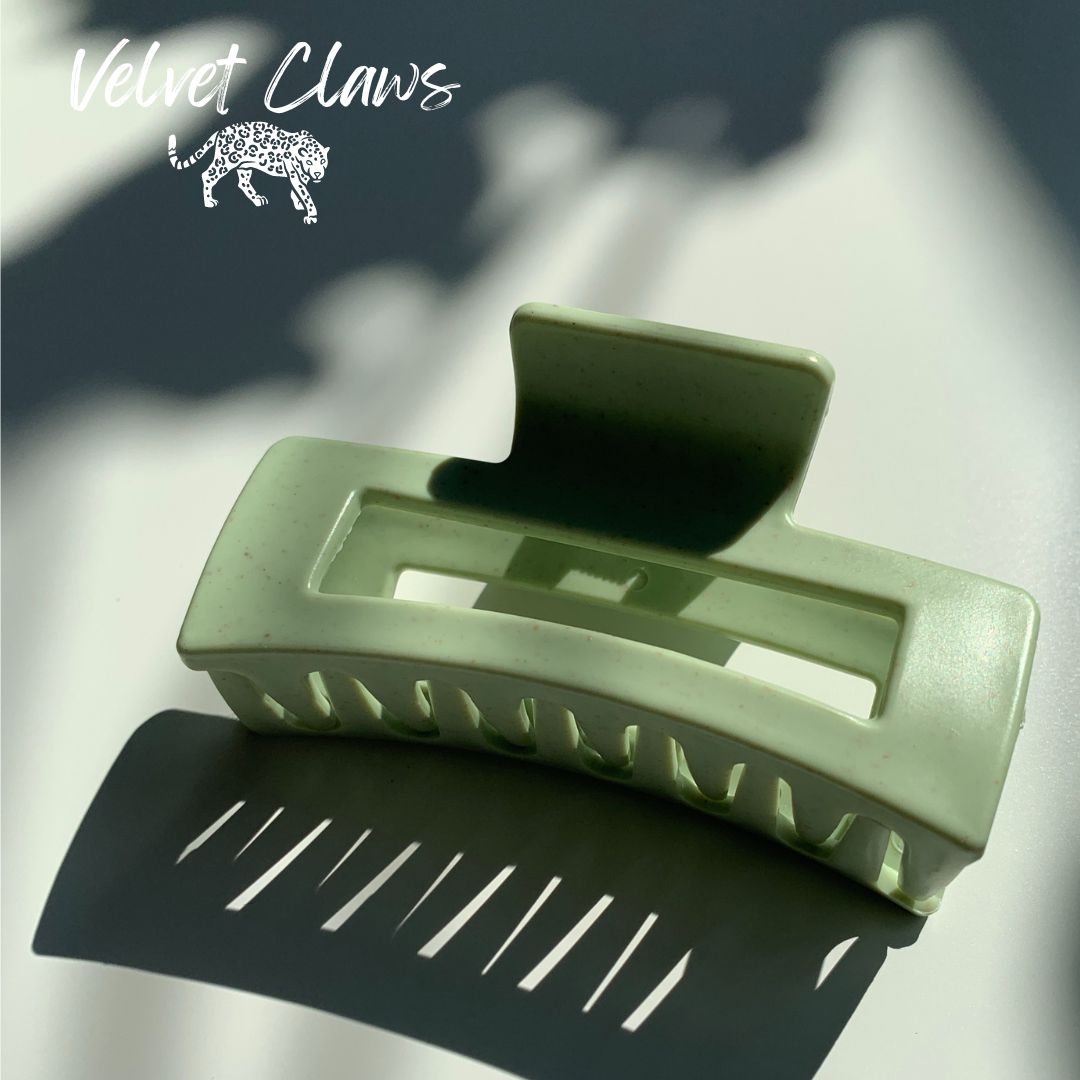 Velvet Claws Hair Clip | The Jada in Fresh Leaf Speckle | Claw Clip in Velvet Travel Bag