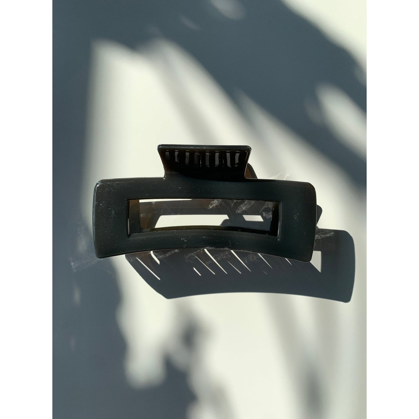 Velvet Claws Hair Clip | The Tilda (Multiple Colors) | Claw Clip in Velvet Travel Bag
