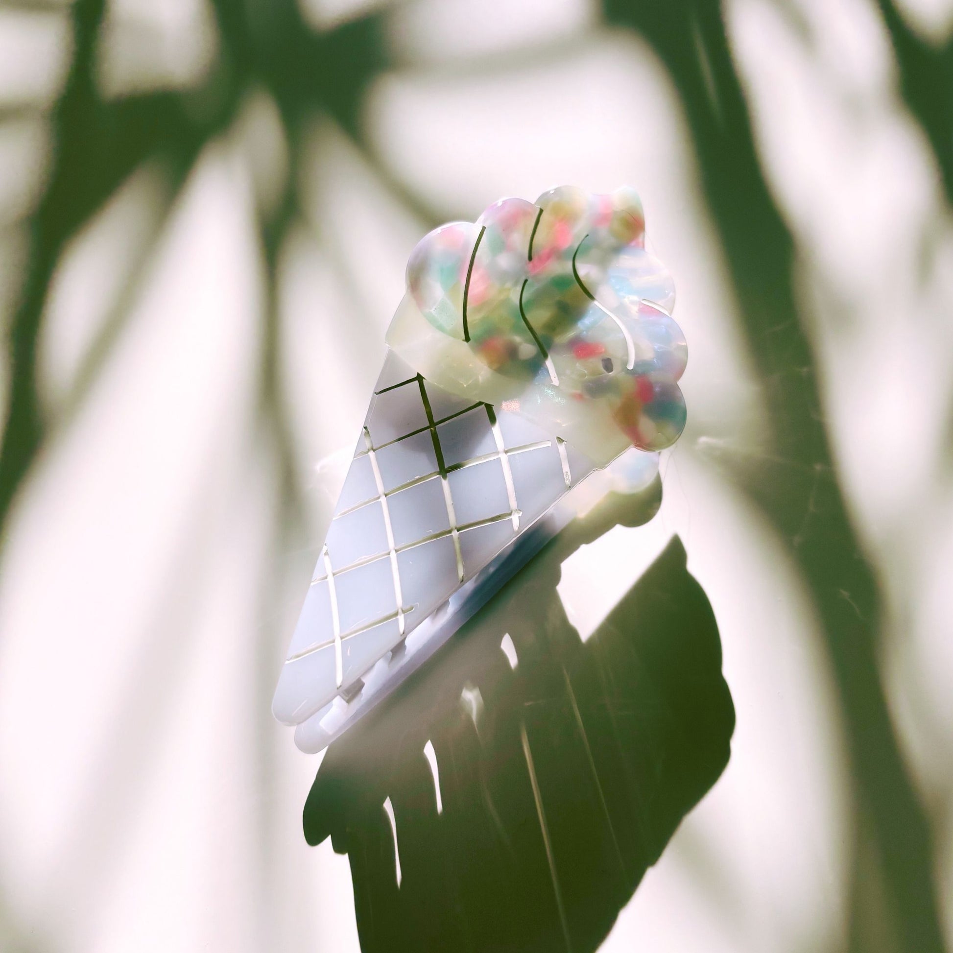 Velvet Claws Ice Cream Cone in Frosty Blue Hair Claw | Claw Clip in Velvet Travel Bag