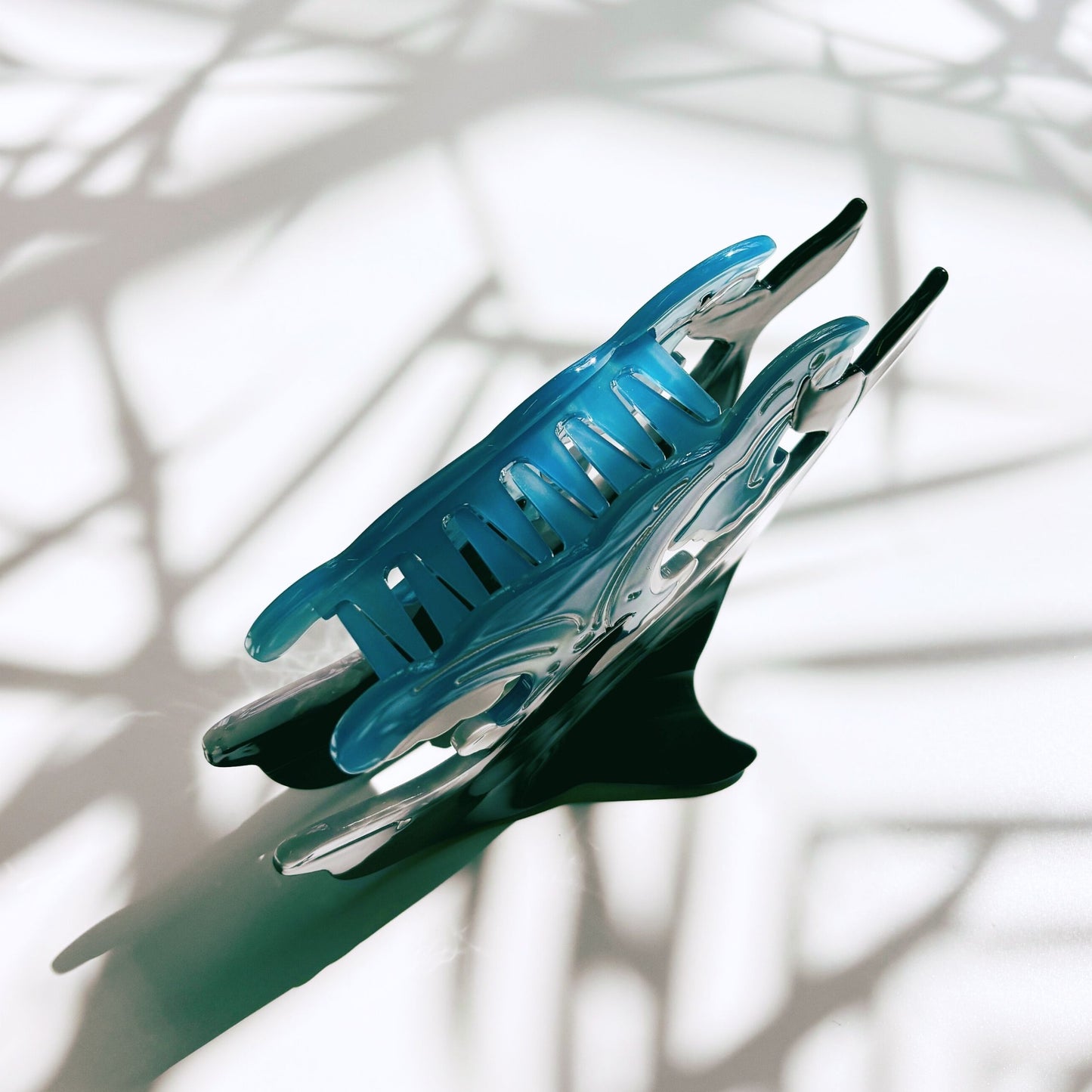 Velvet Claws Killer Whale Orca Hair Claw