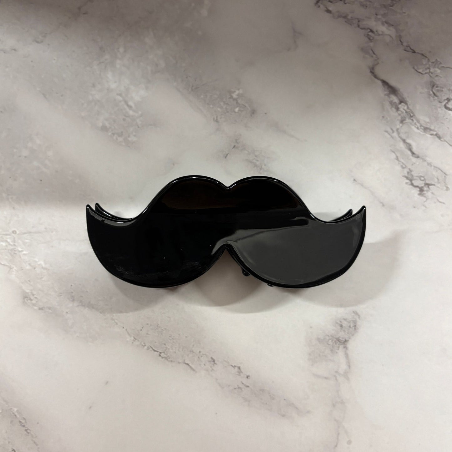 Velvet Claws Mr. Mustache Hair Claw | Claw Clip in Velvet Travel Bag