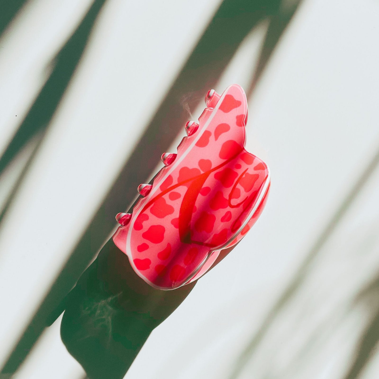 Velvet Claws Pink Cowgirl Hat Hair Clip | Claw Clip in Velvet Travel Bag